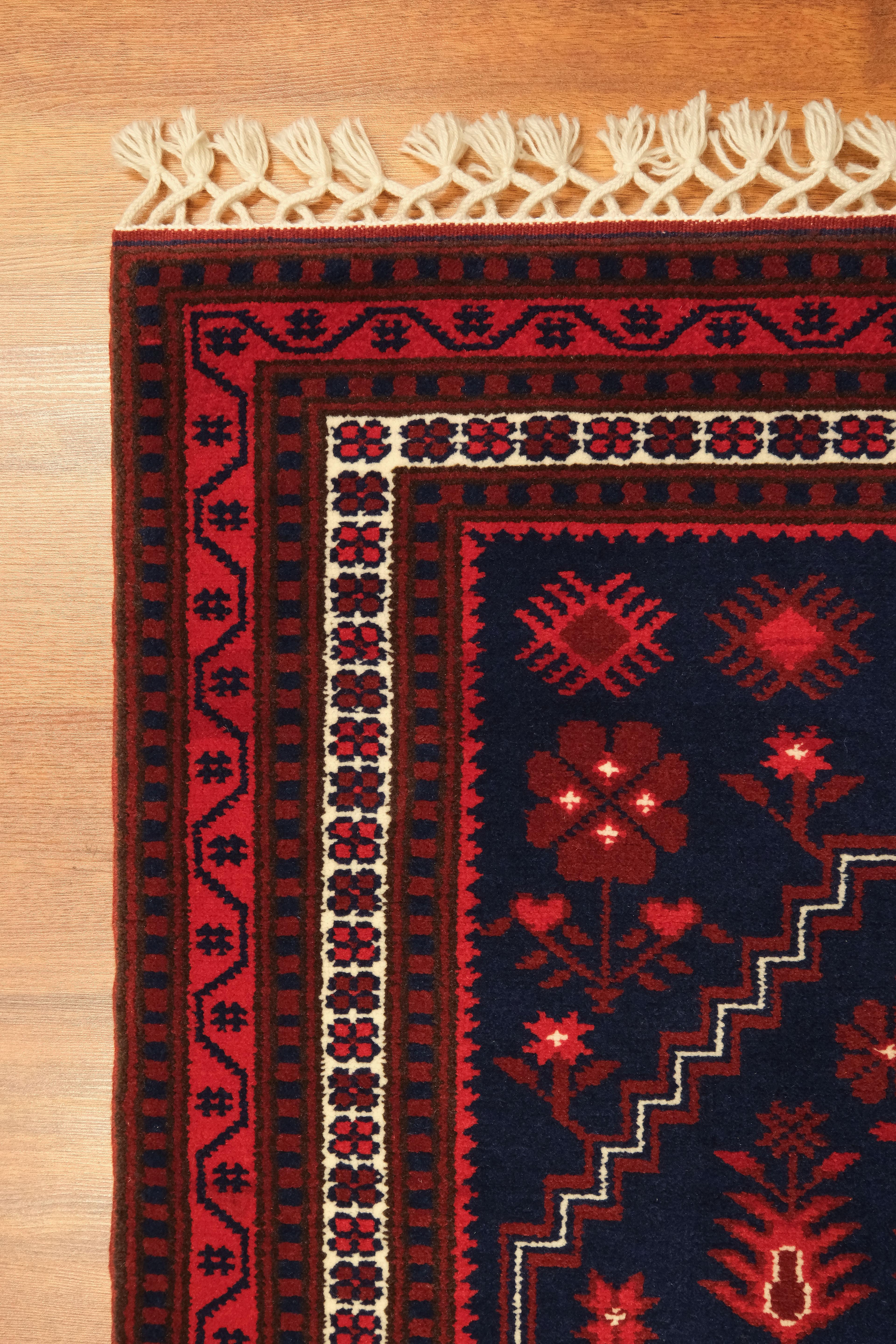 Öğretmenler Carpet Hand-Woven Yağcı Bedir Carpet 4557