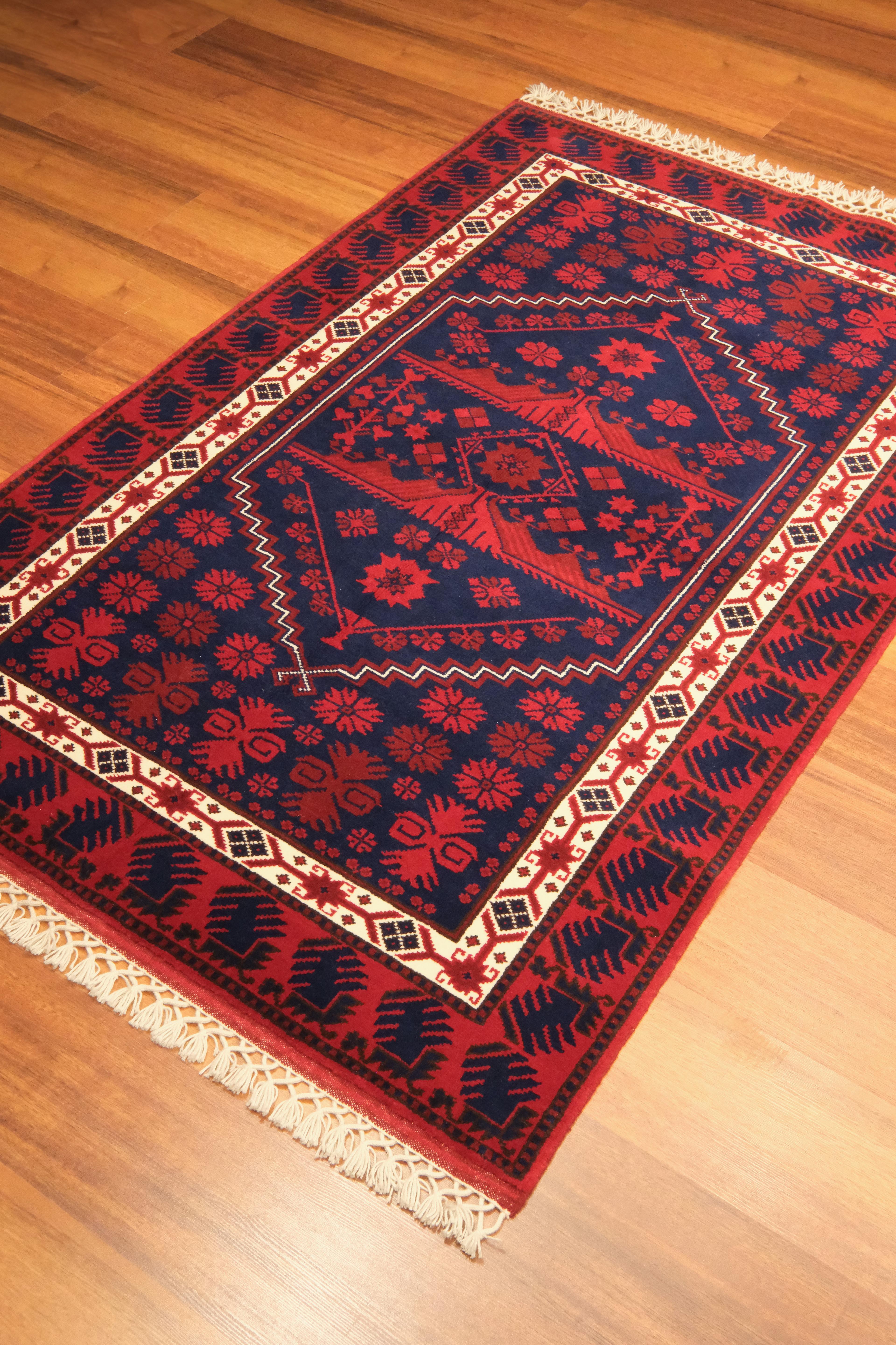 Öğretmenler Carpet Hand-Woven Yağcı Bedir Carpet 126x194