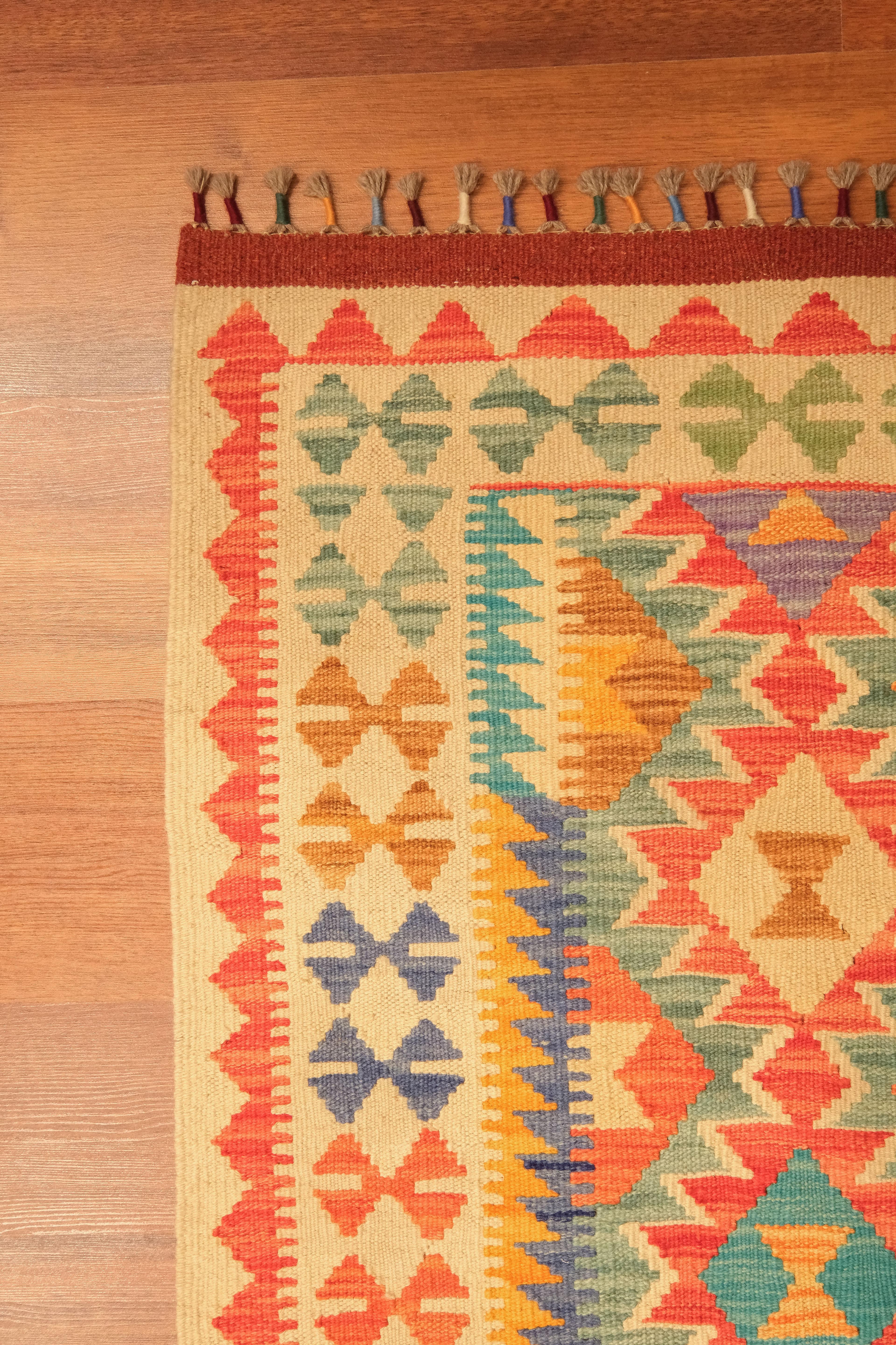 Öğretmenler Halı El Dokuma Kilim 7566