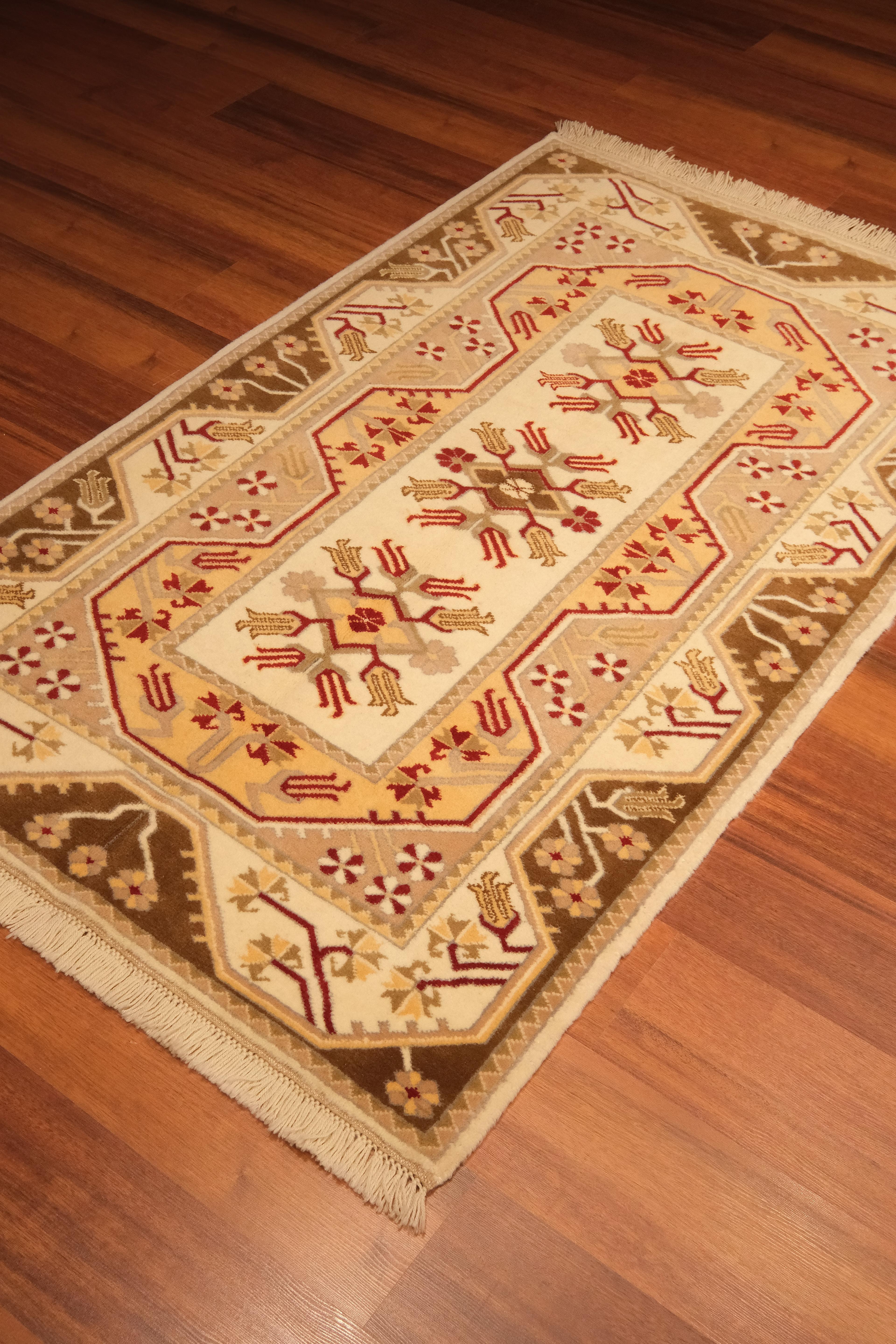 Öğretmenler Carpet Hand Woven Milas Carpet 8544