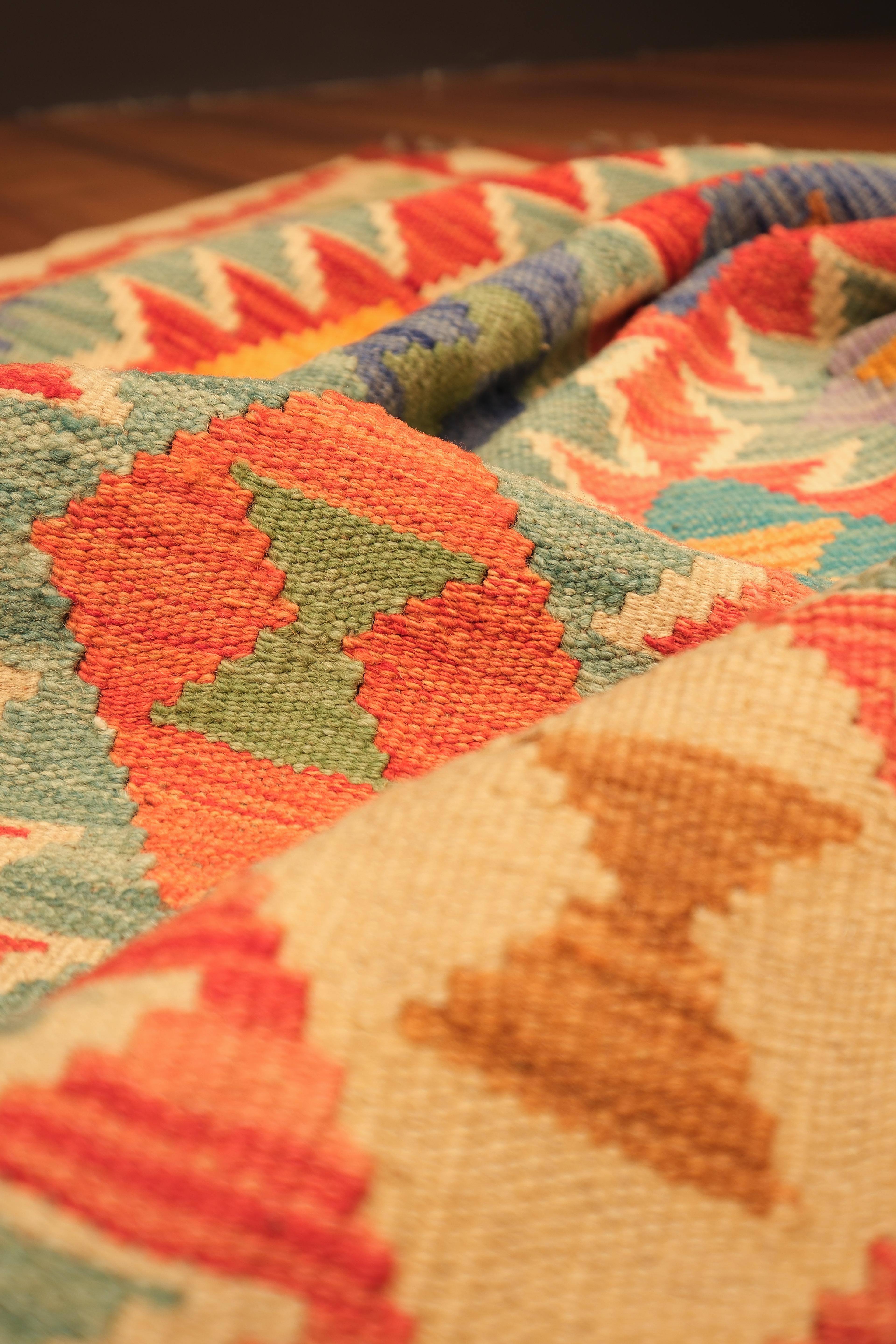 Öğretmenler Halı El Dokuma Kilim 7566