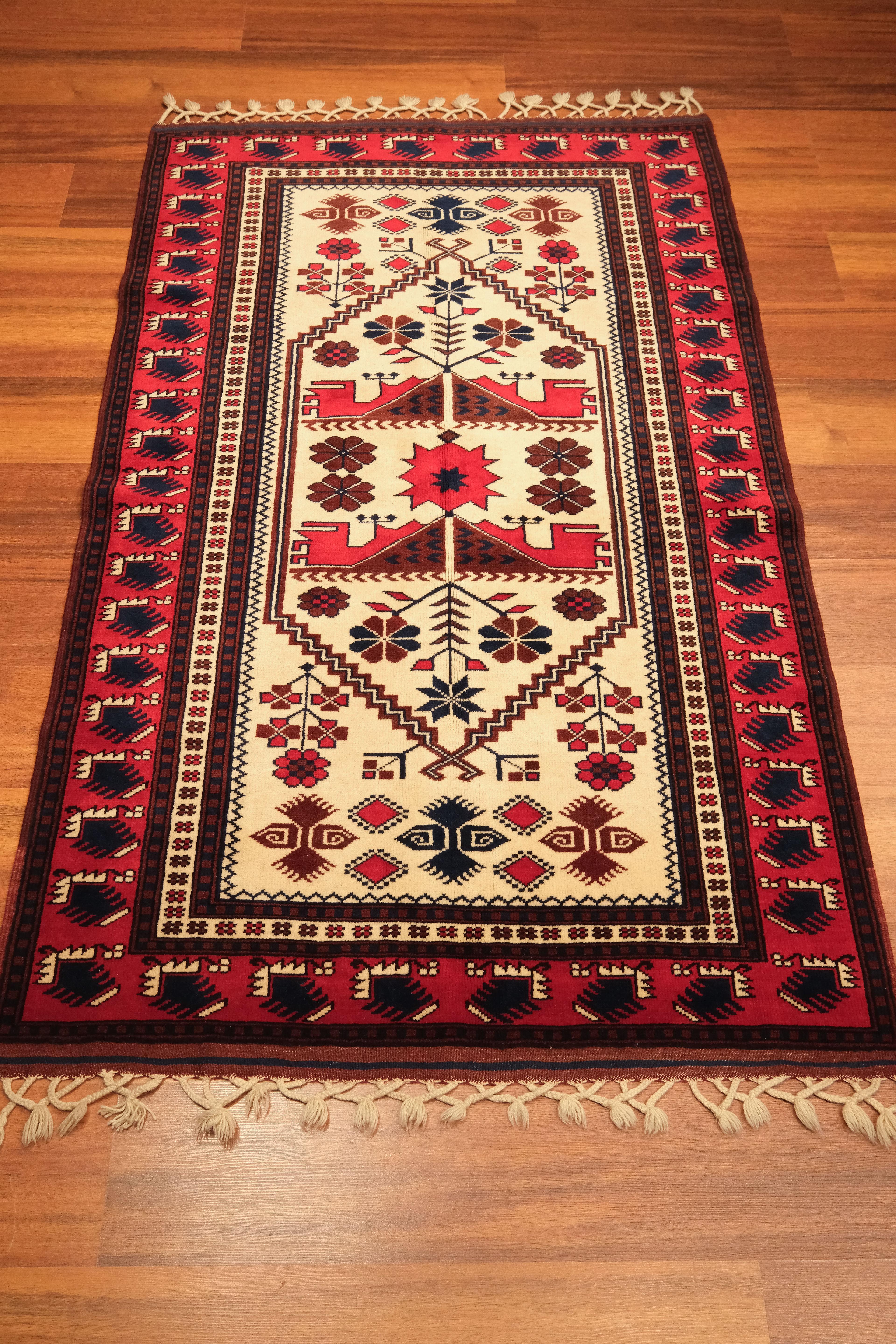 Öğretmenler Carpet Hand-Woven Yağcı Bedir Carpet 7984