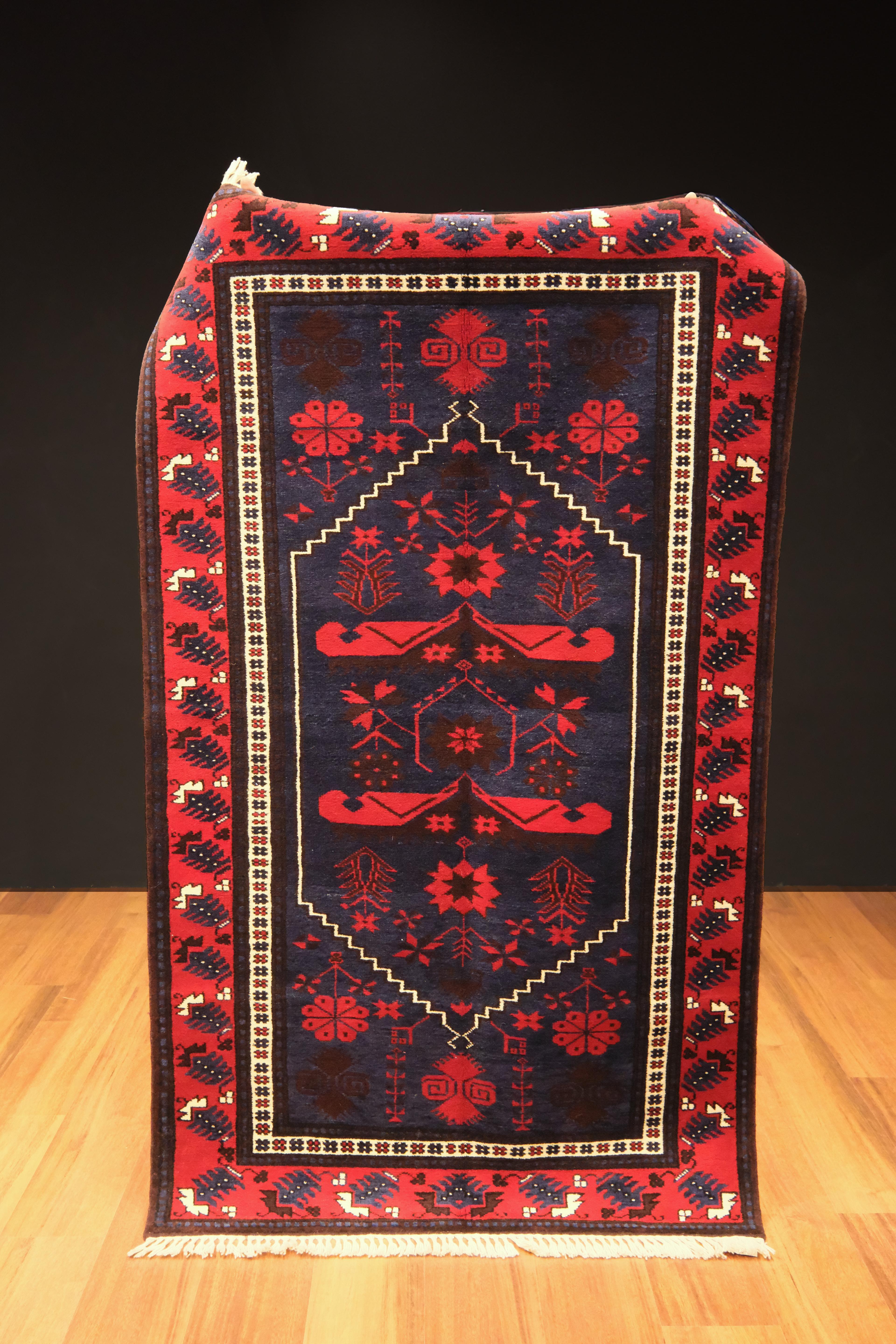 Öğretmenler Carpet Hand-Woven Yağcı Bedir Carpet 4376