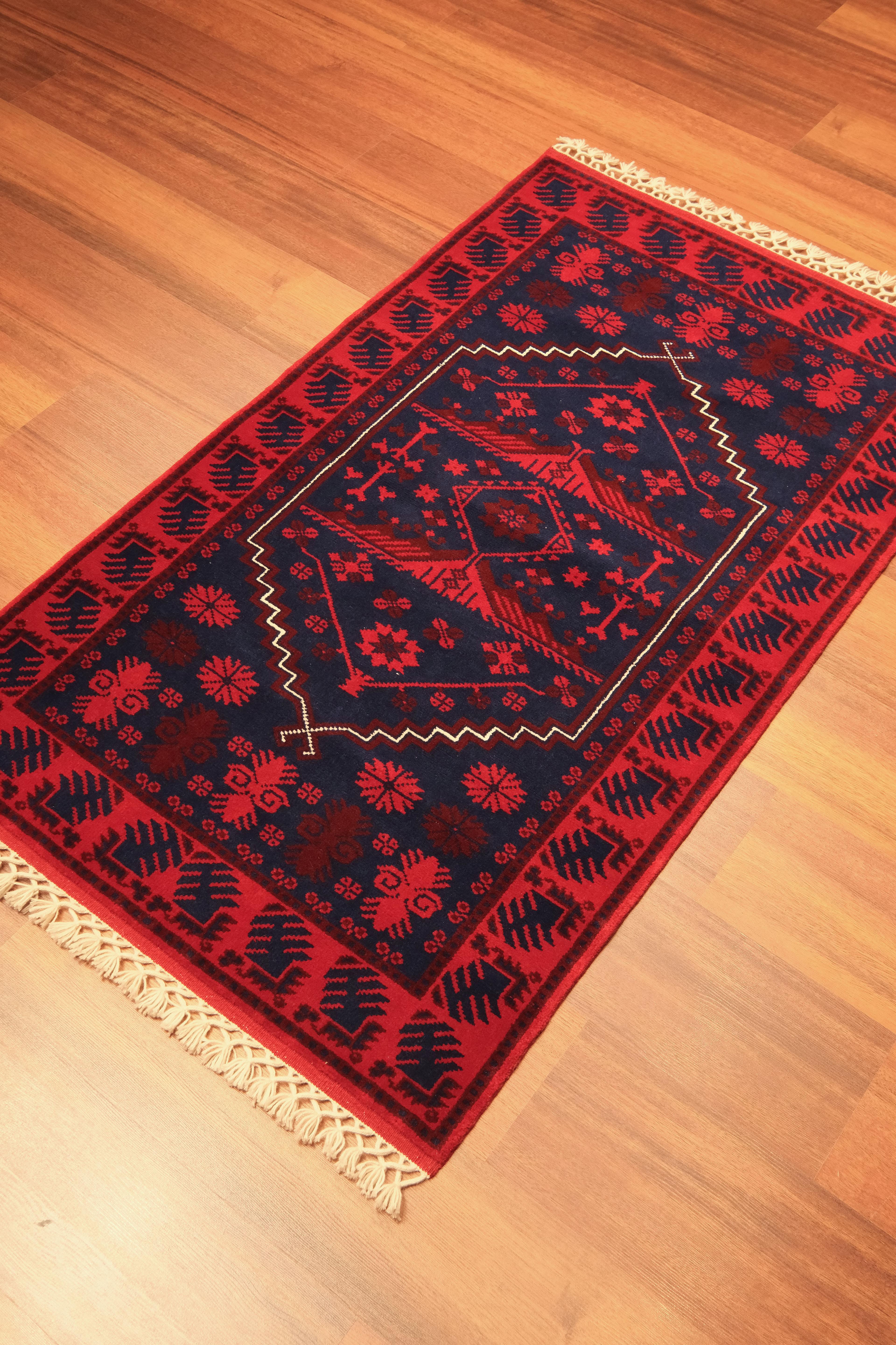 Öğretmenler Carpet Hand-Woven Yağcı Bedir Carpet 4564