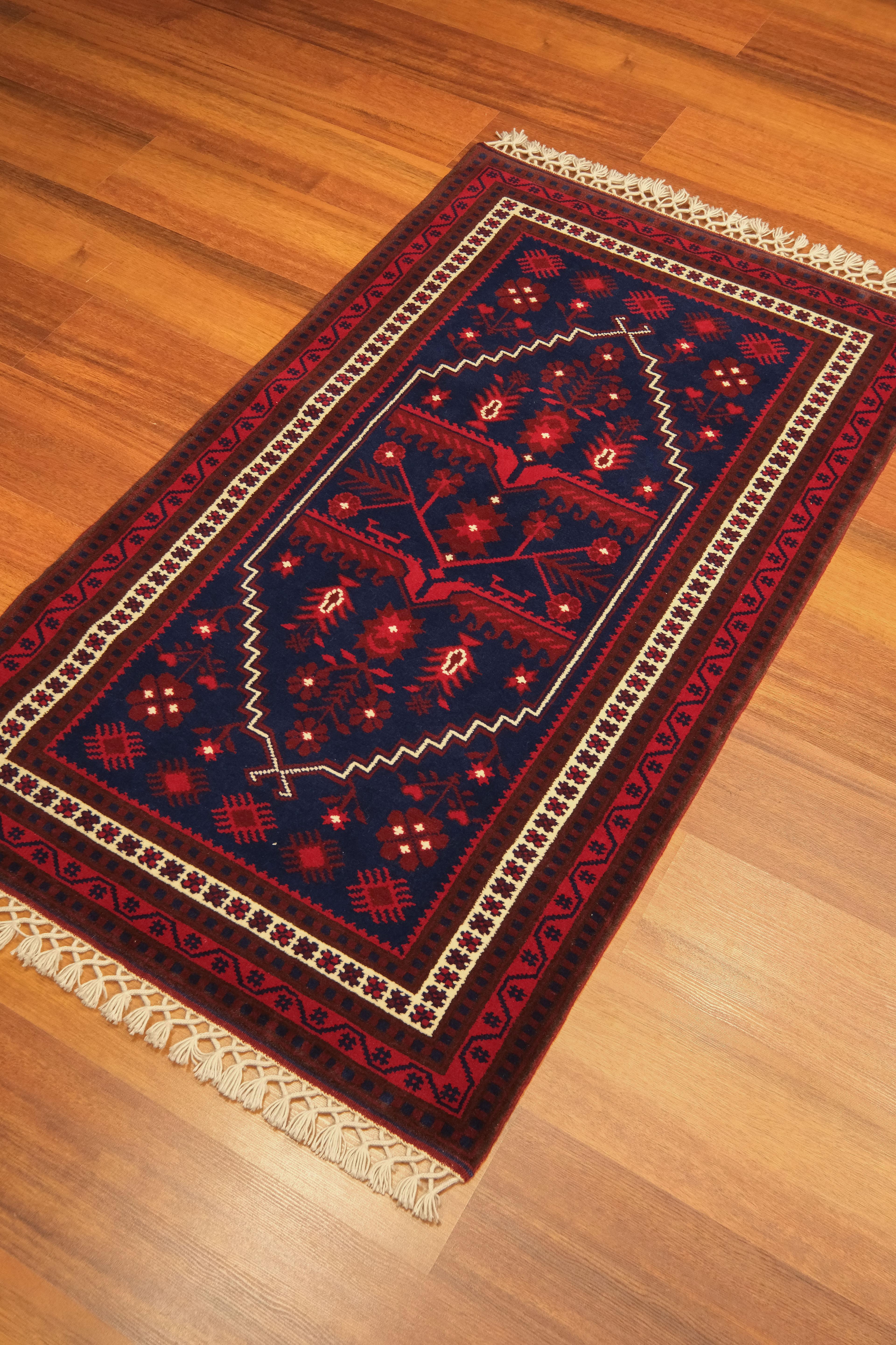 Öğretmenler Carpet Hand-Woven Yağcı Bedir Carpet 5914