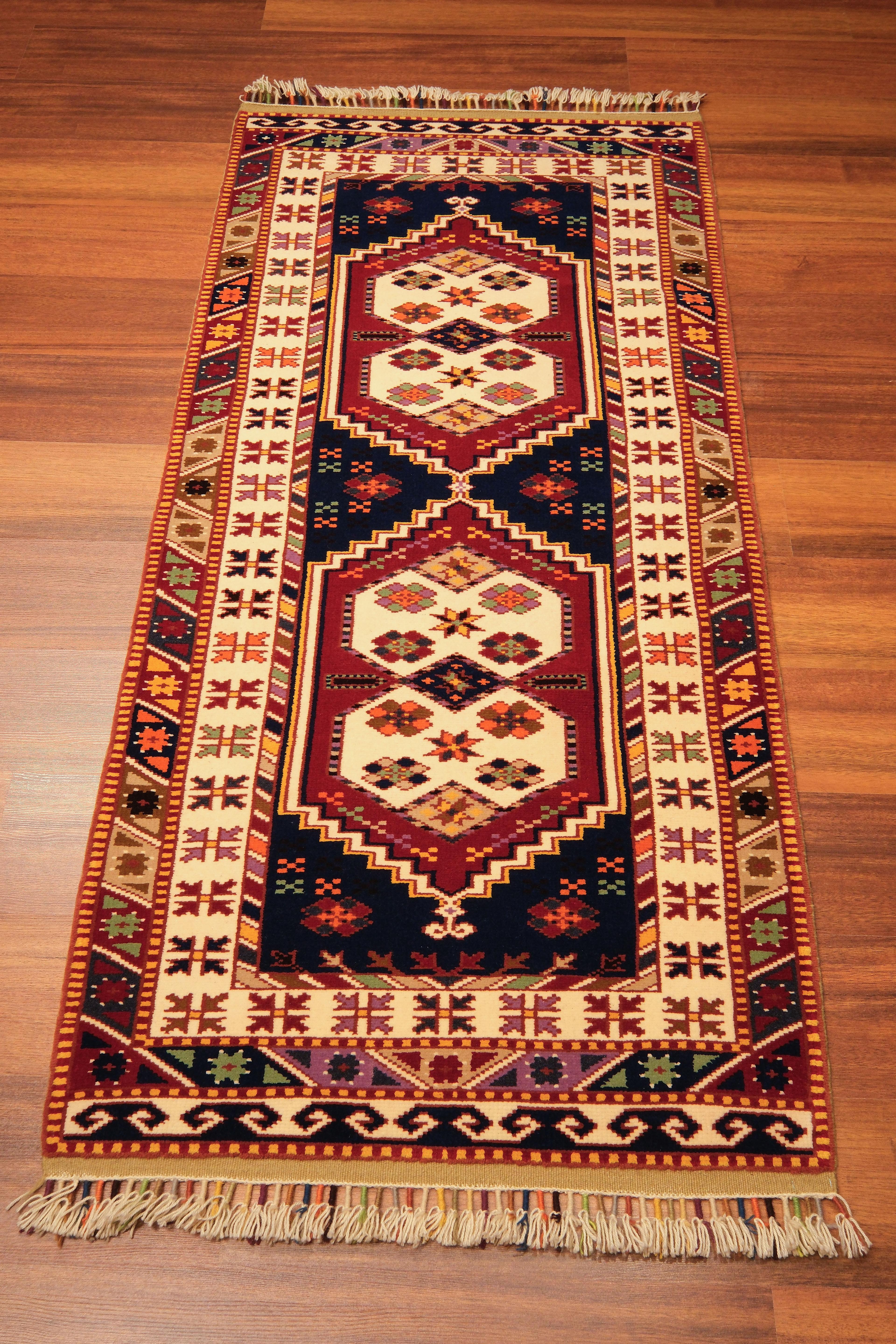 Öğretmenler Carpet Hand Woven Plain Yuntdağ 0901