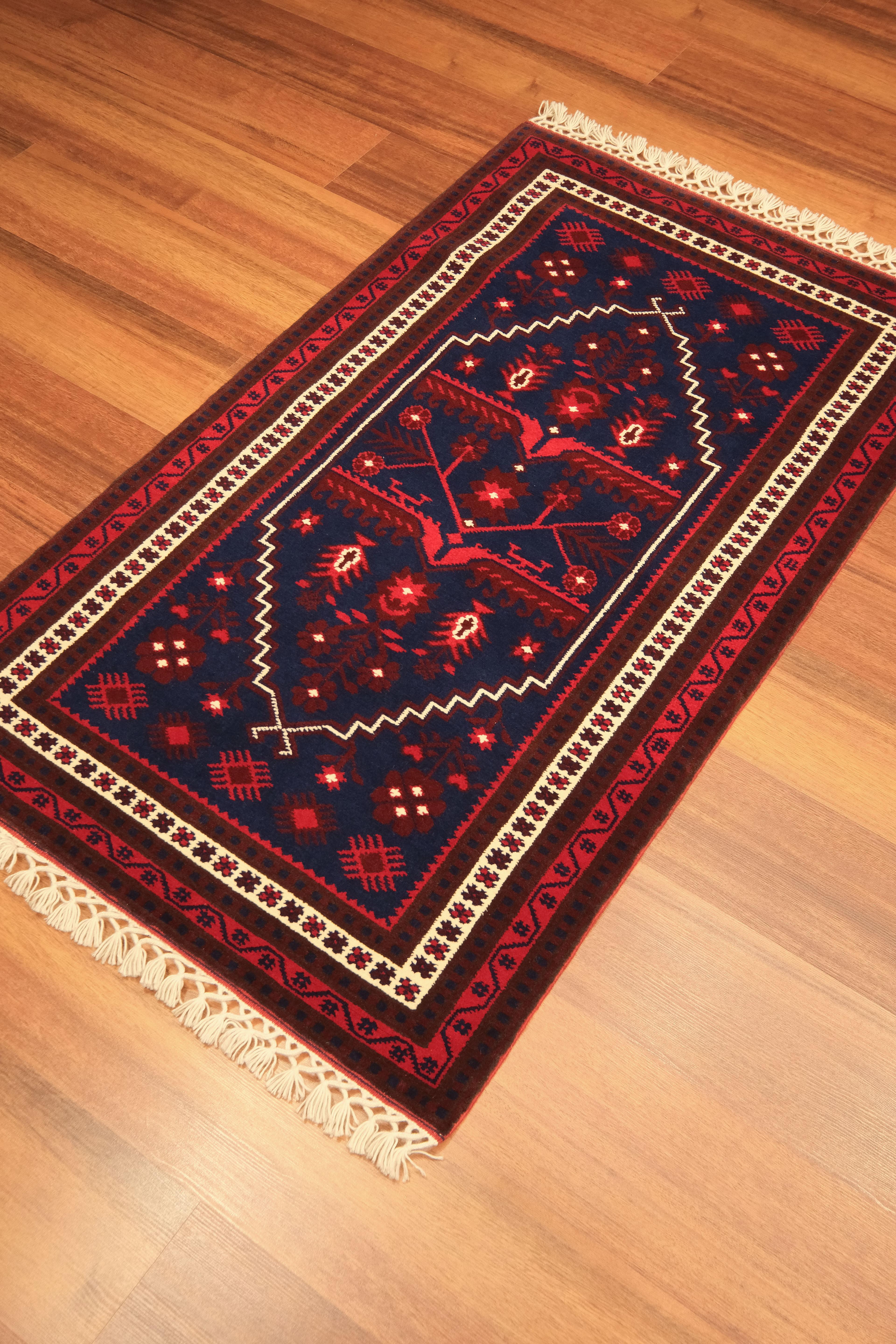 Öğretmenler Carpet Hand-Woven Yağcı Bedir Carpet 0931