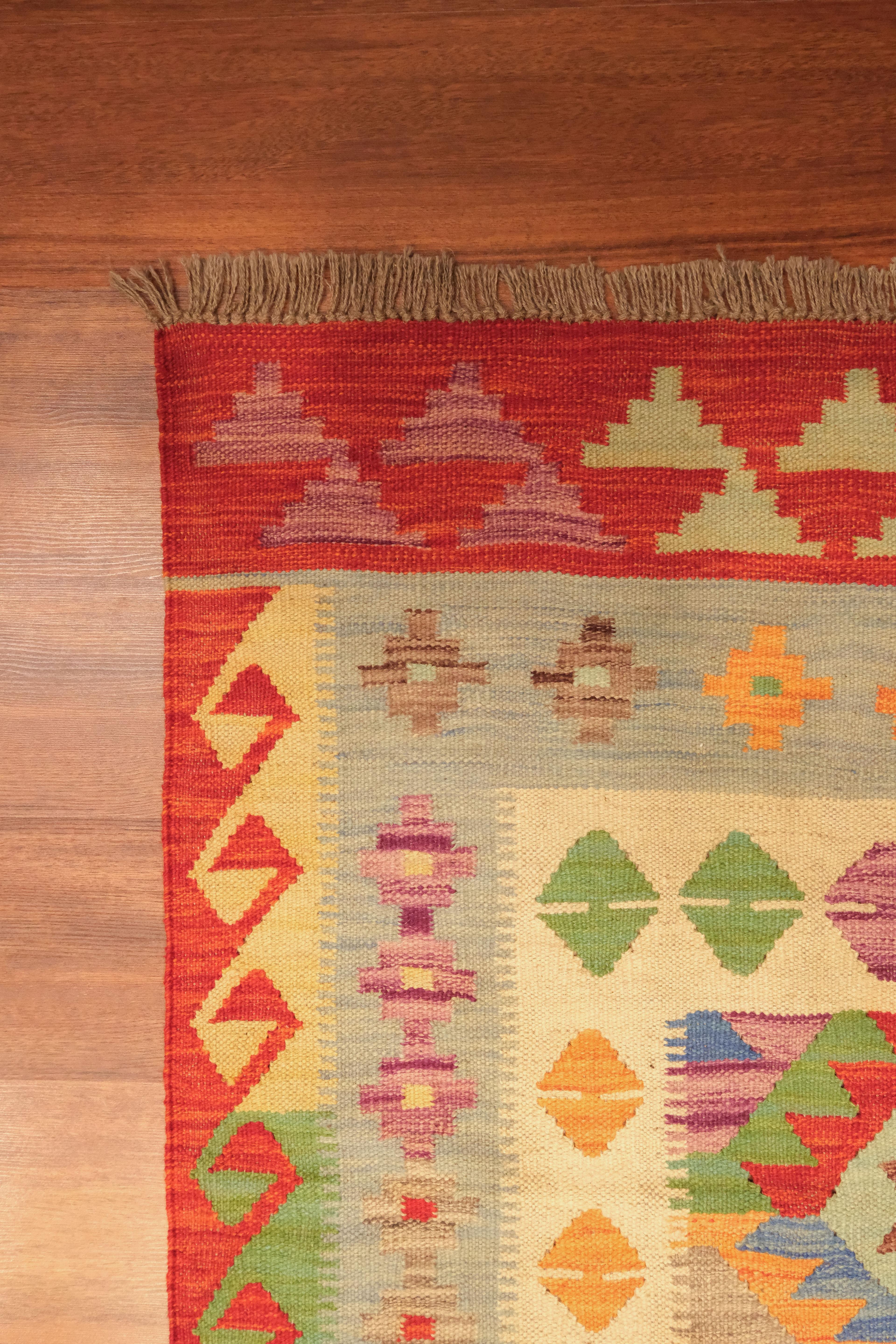 Öğretmenler Halı El Dokuma Kilim 248x180