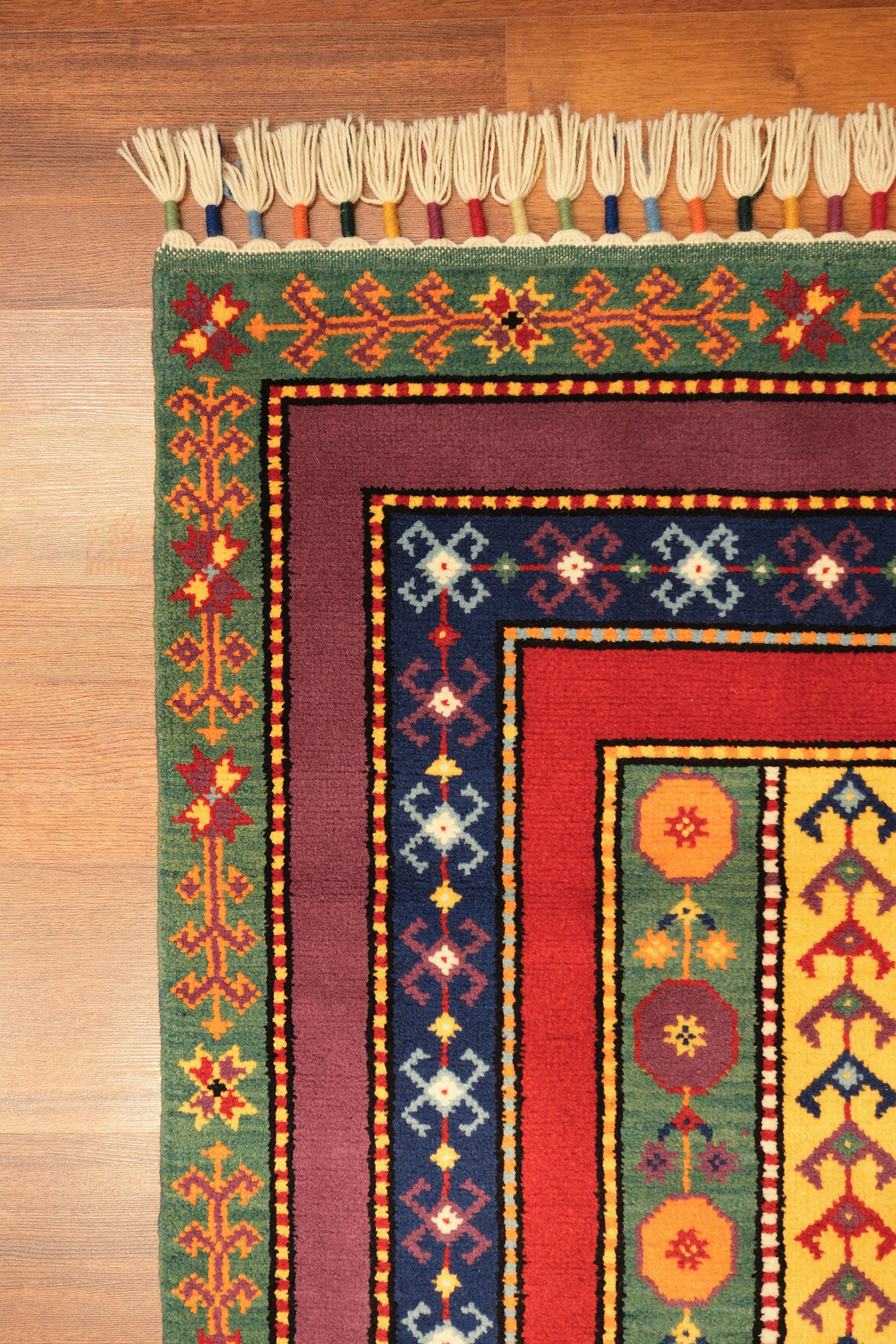 Öğretmenler Carpet Hand Woven Shawl Carpet 7945