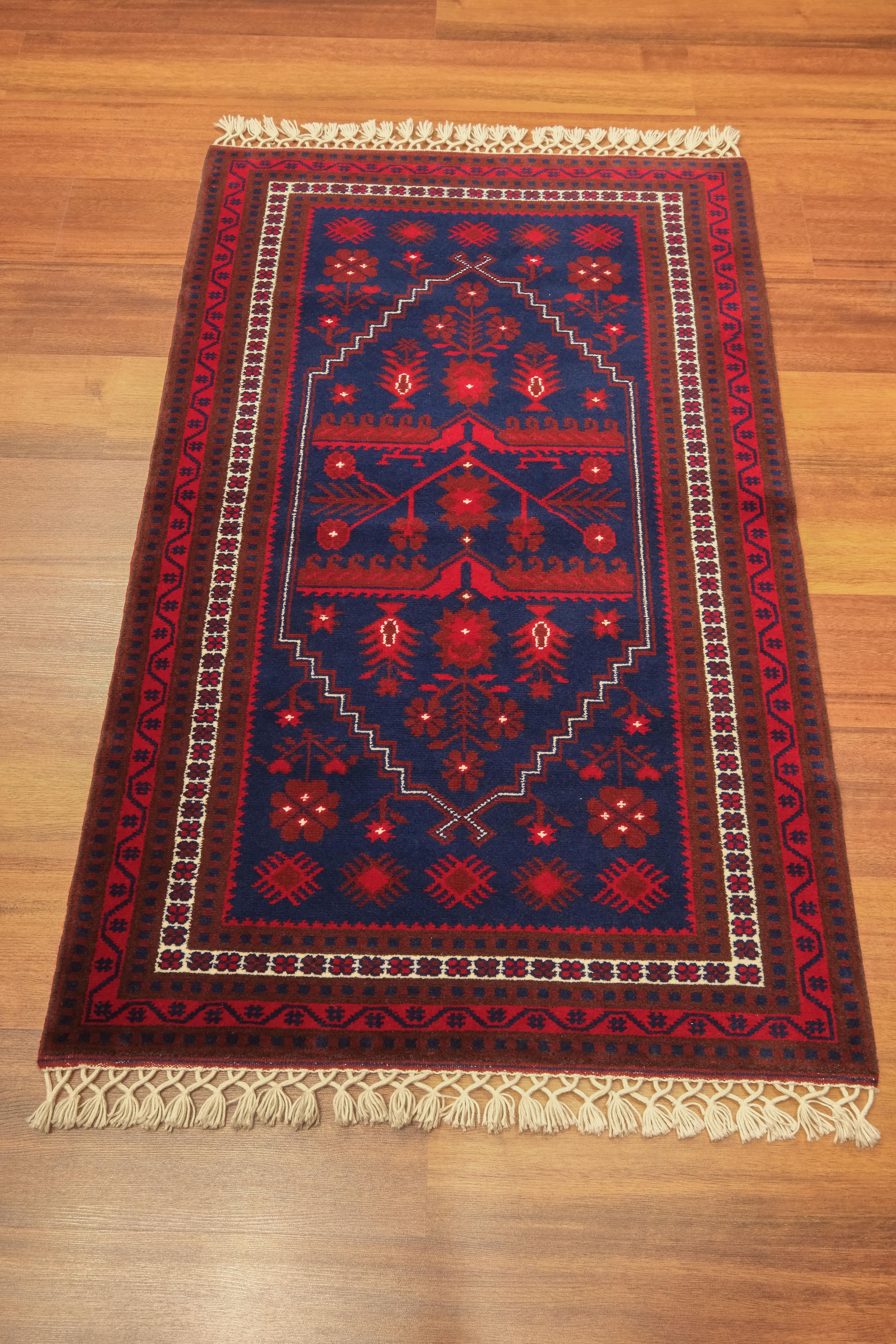 Öğretmenler Carpet Hand-Woven Yağcı Bedir Carpet 5952