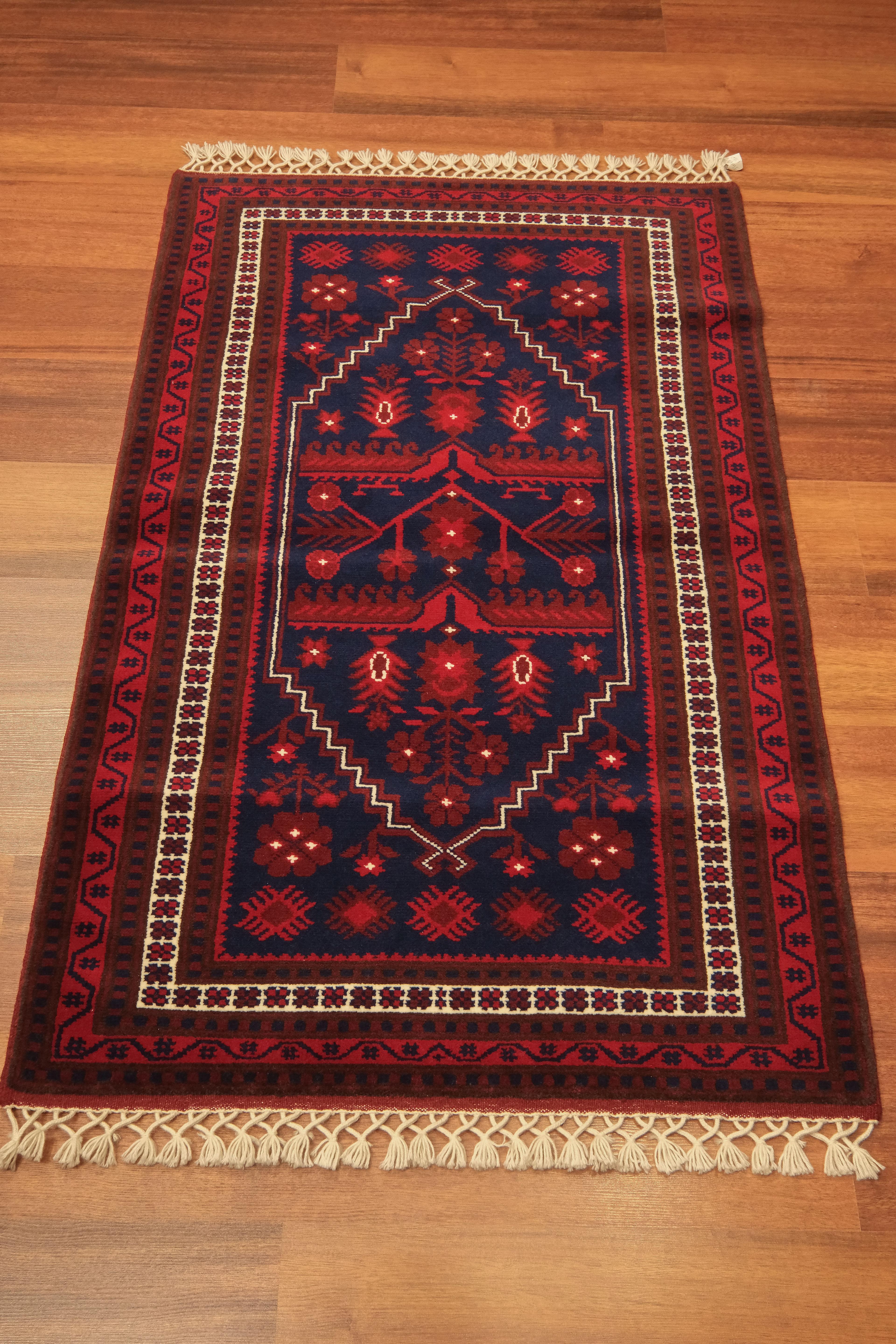 Öğretmenler Carpet Hand-Woven Yağcı Bedir Carpet 5969