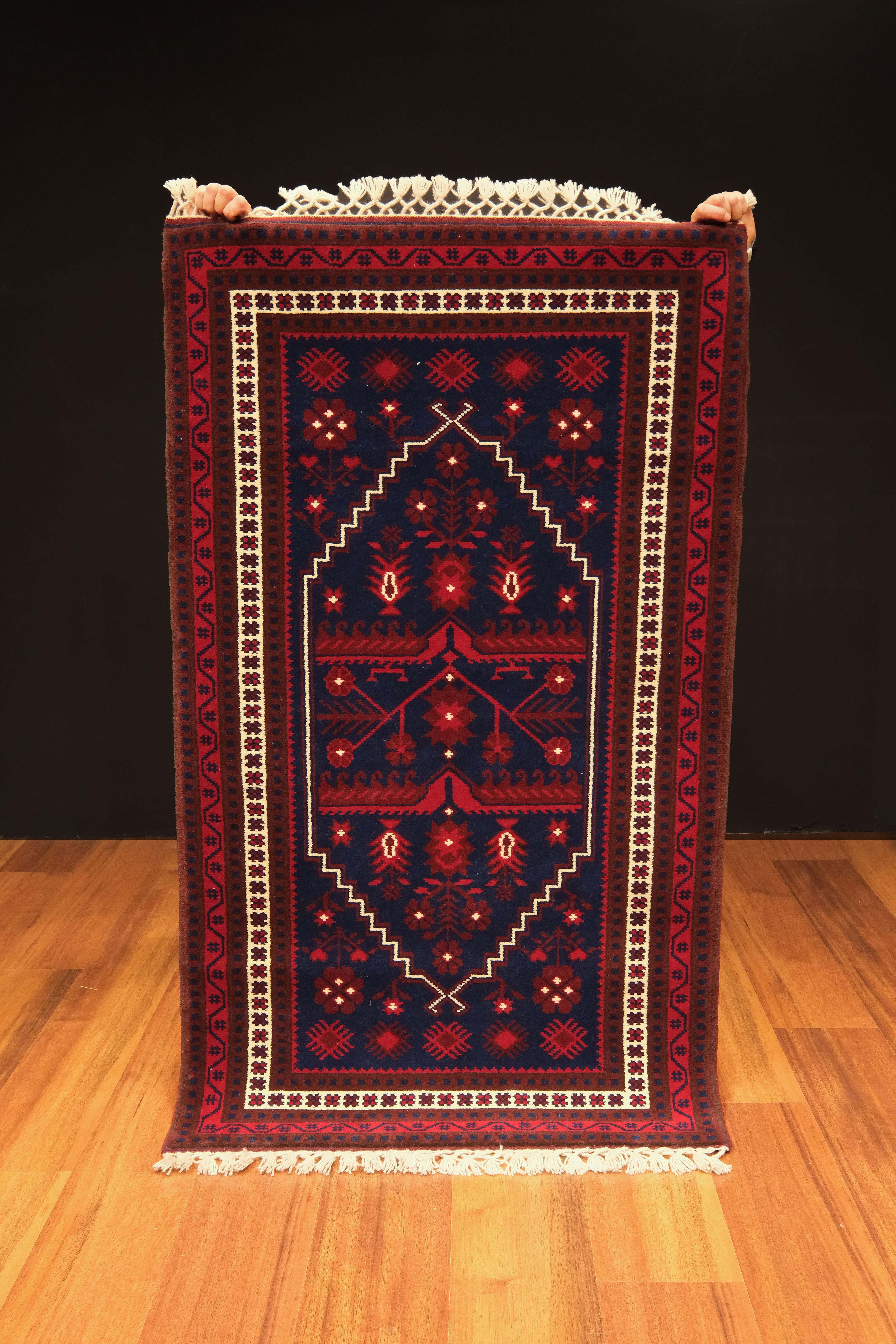 Öğretmenler Carpet Hand-Woven Yağcı Bedir Carpet 5914