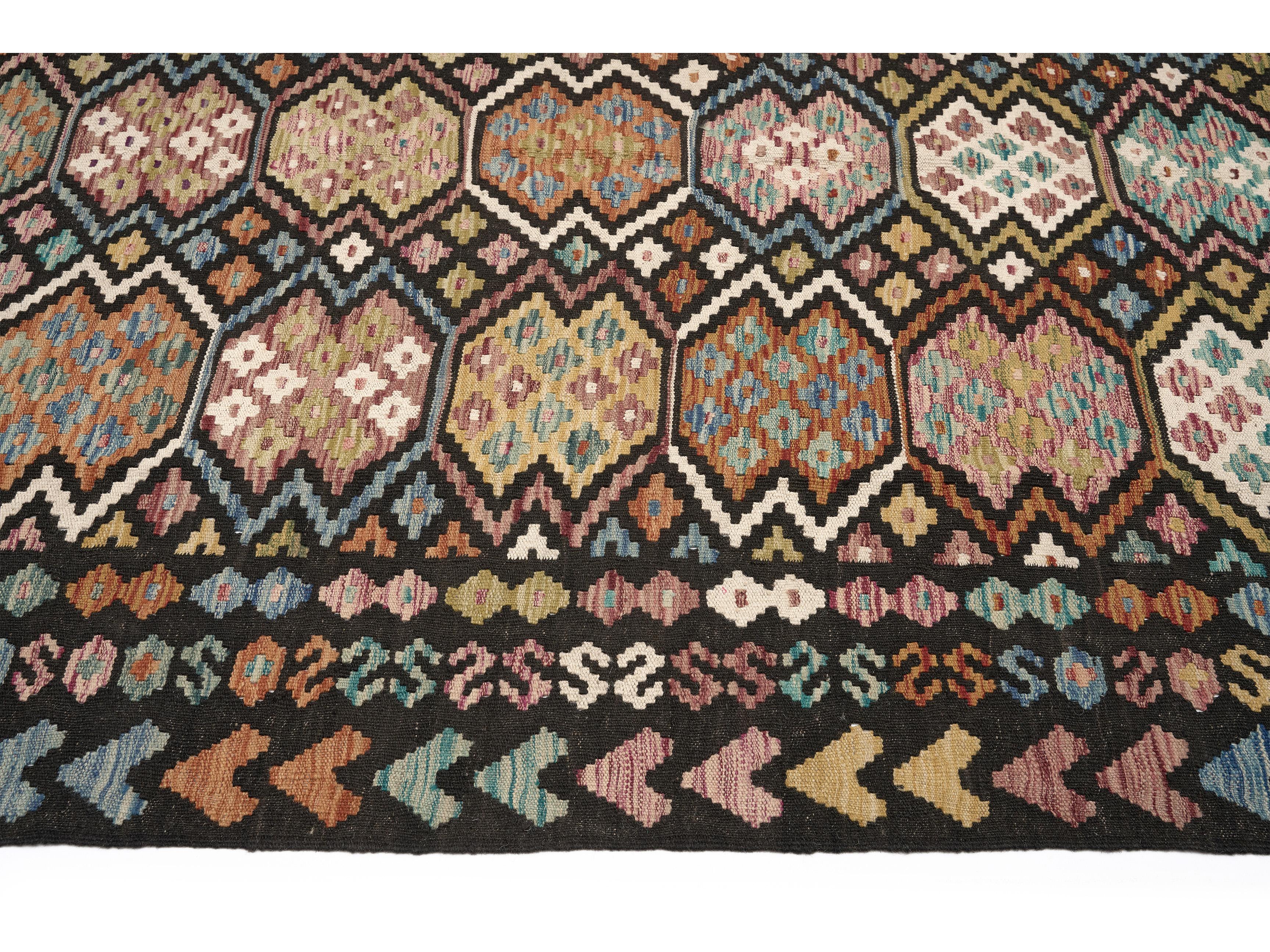 Öğretmenler Halı El Dokuma Ova Halı Kilim ÖDOK486