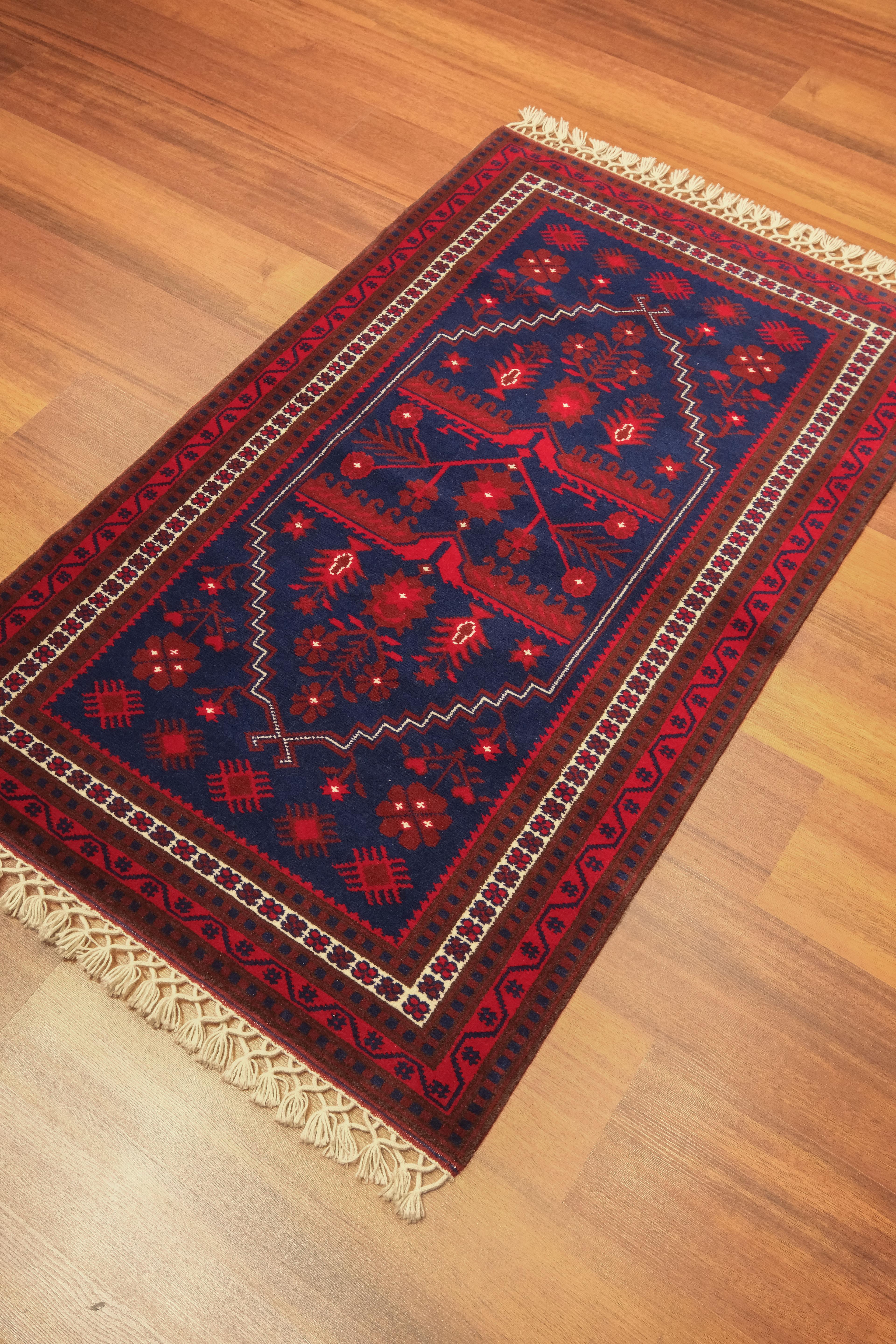 Öğretmenler Carpet Hand-Woven Yağcı Bedir Carpet 5952