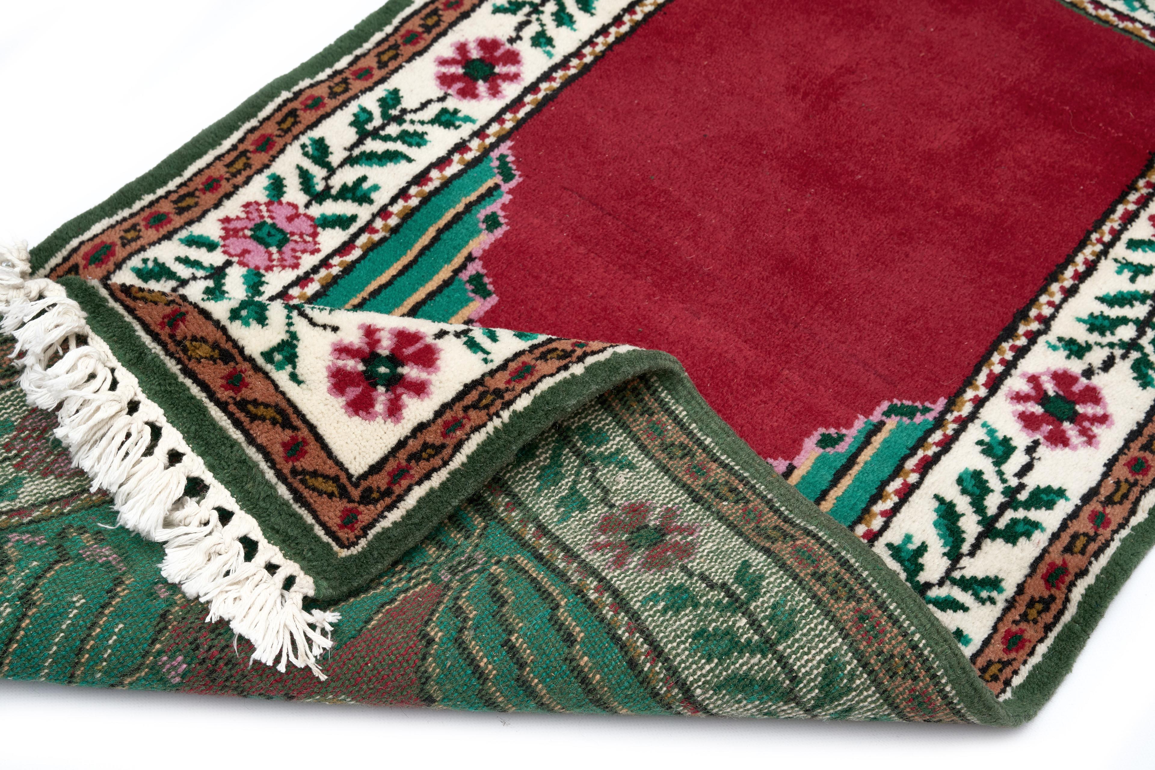 Teachers Carpet Hand Woven Quarter Milas EH SFC285