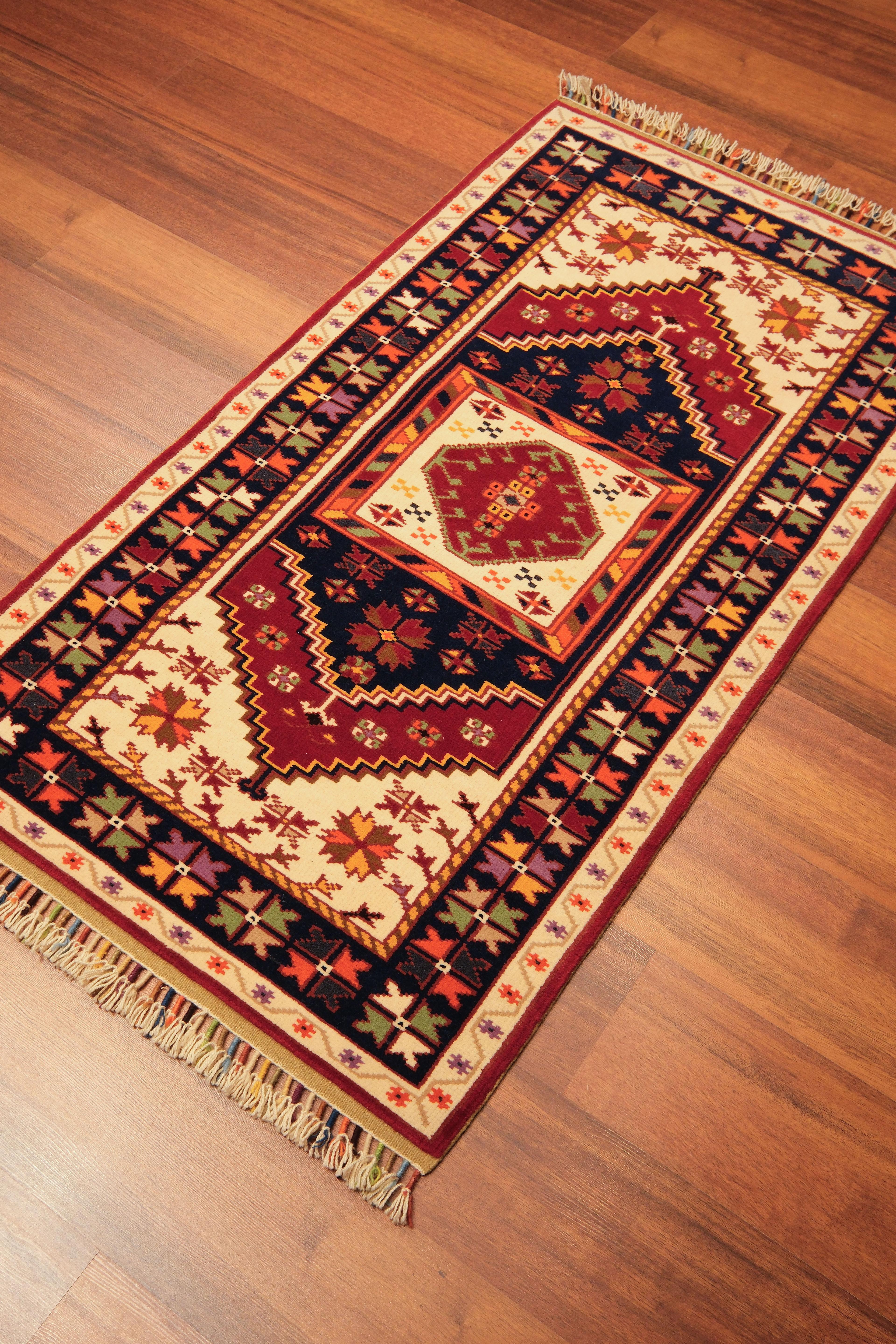 Öğretmenler Carpet Hand Woven Plain Yuntdağ 0468