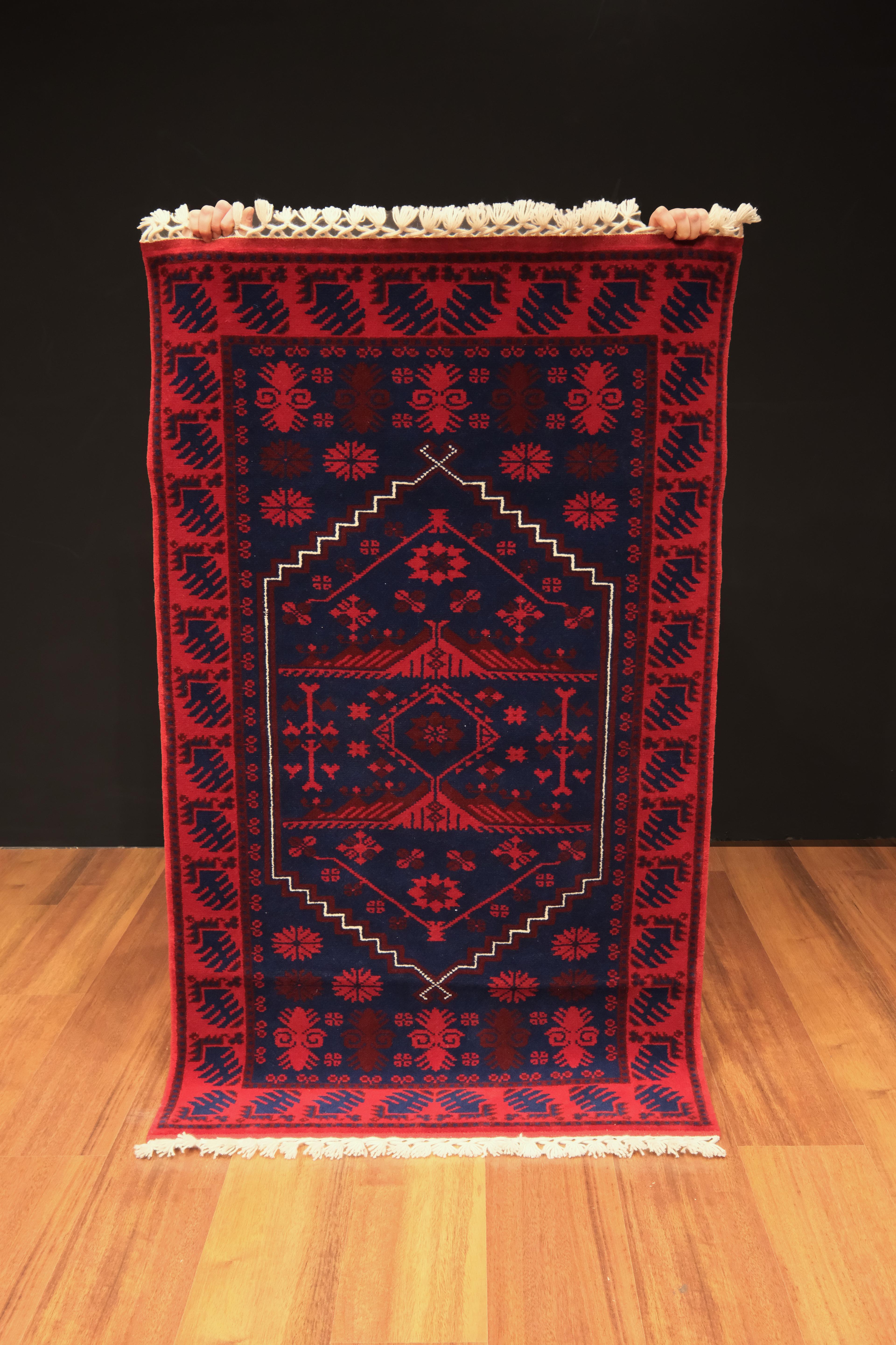 Öğretmenler Carpet Hand-Woven Yağcı Bedir Carpet 4564