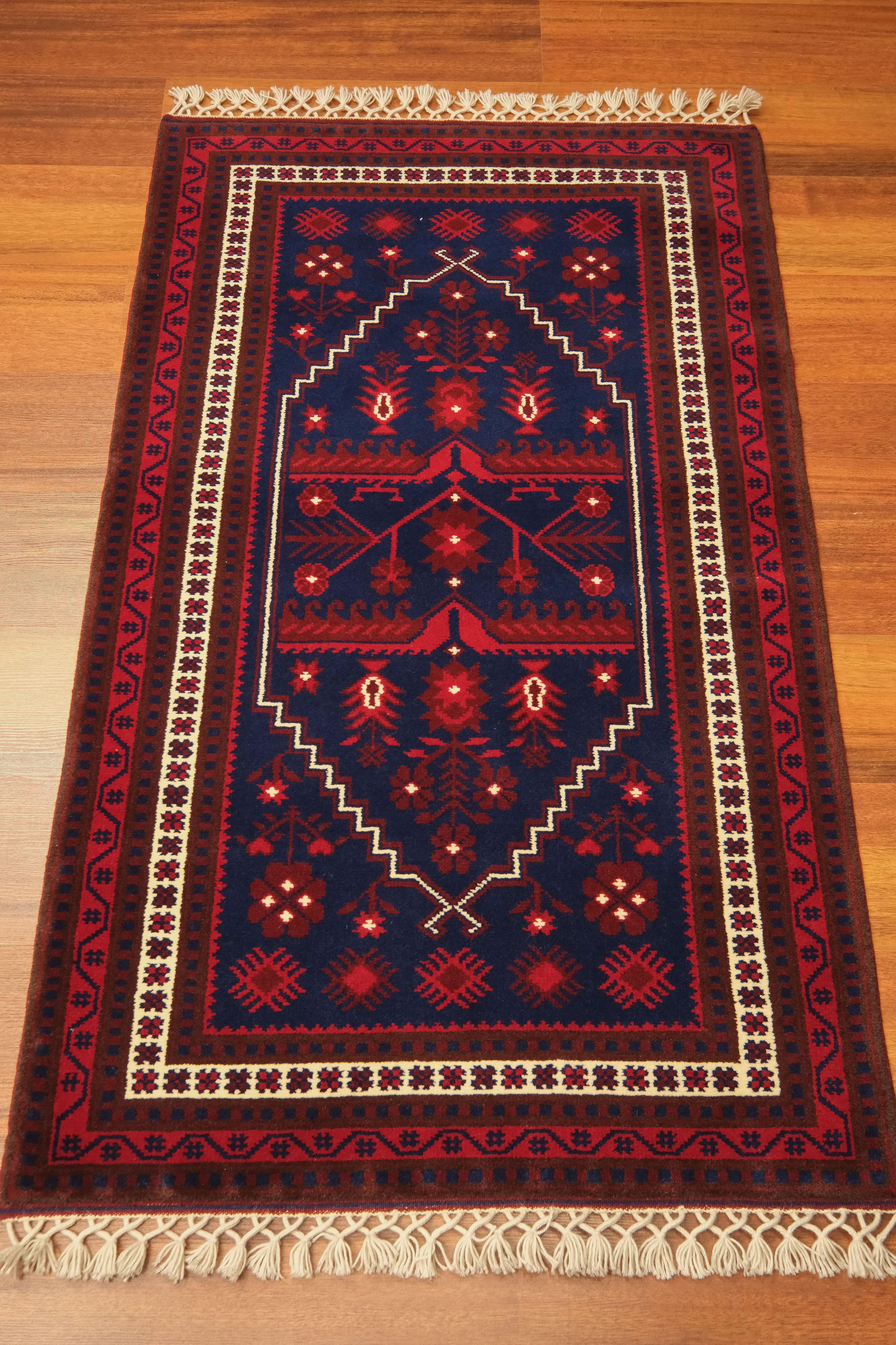 Öğretmenler Carpet Hand-Woven Yağcı Bedir Carpet 5914