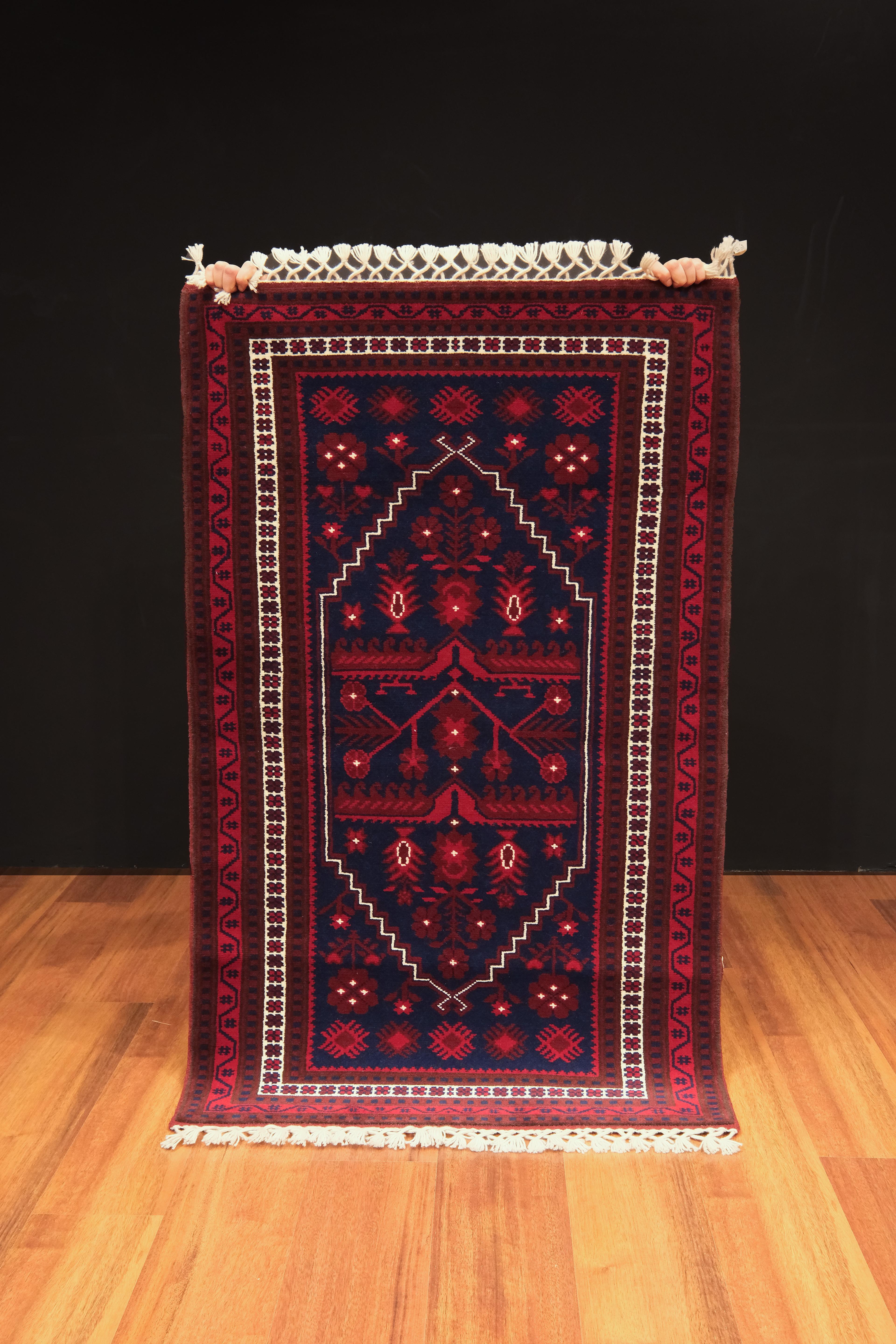 Öğretmenler Carpet Hand-Woven Yağcı Bedir Carpet 5969