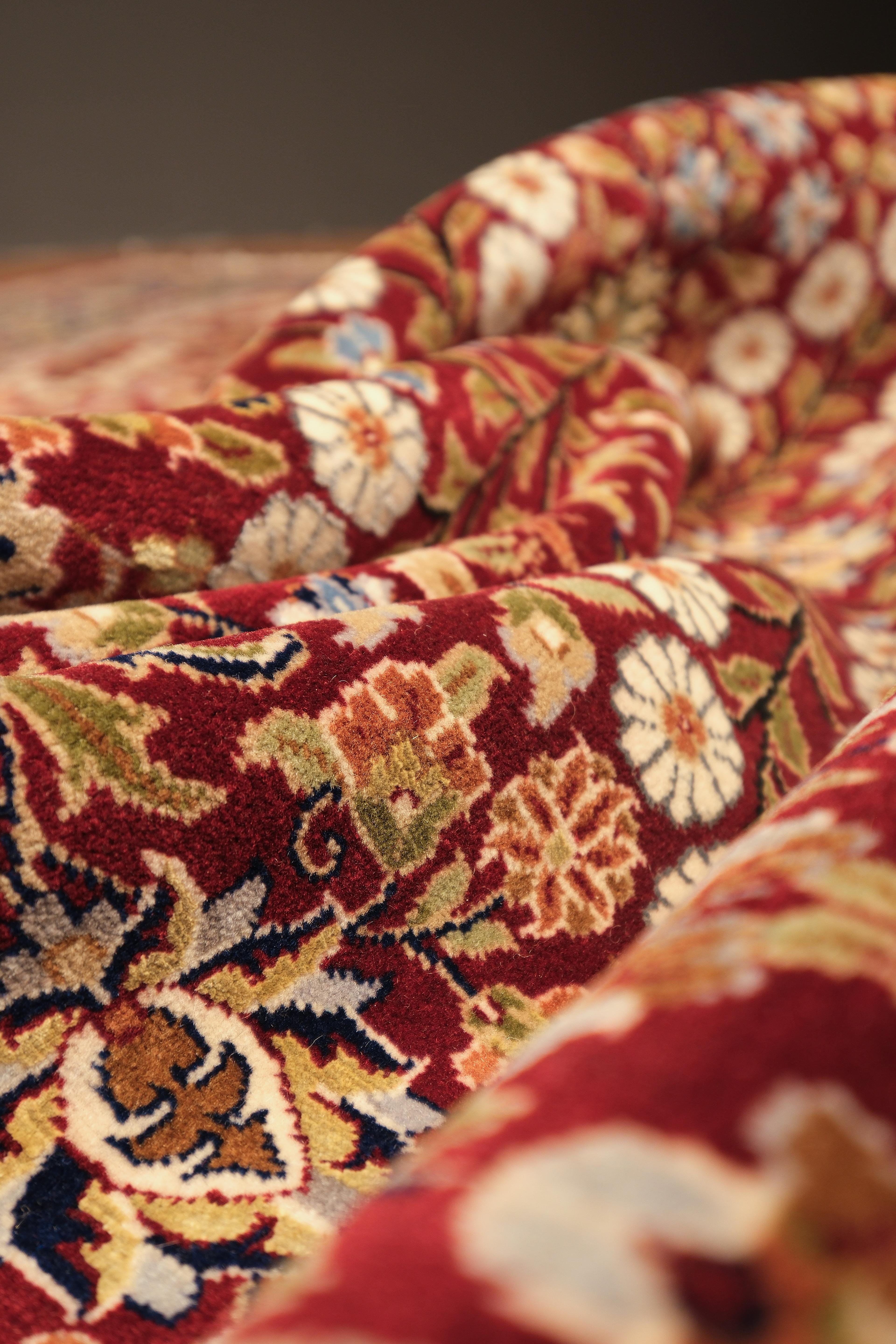 Öğretmenler Carpet Hand Woven Oriental Hereke Carpet 7691Ç