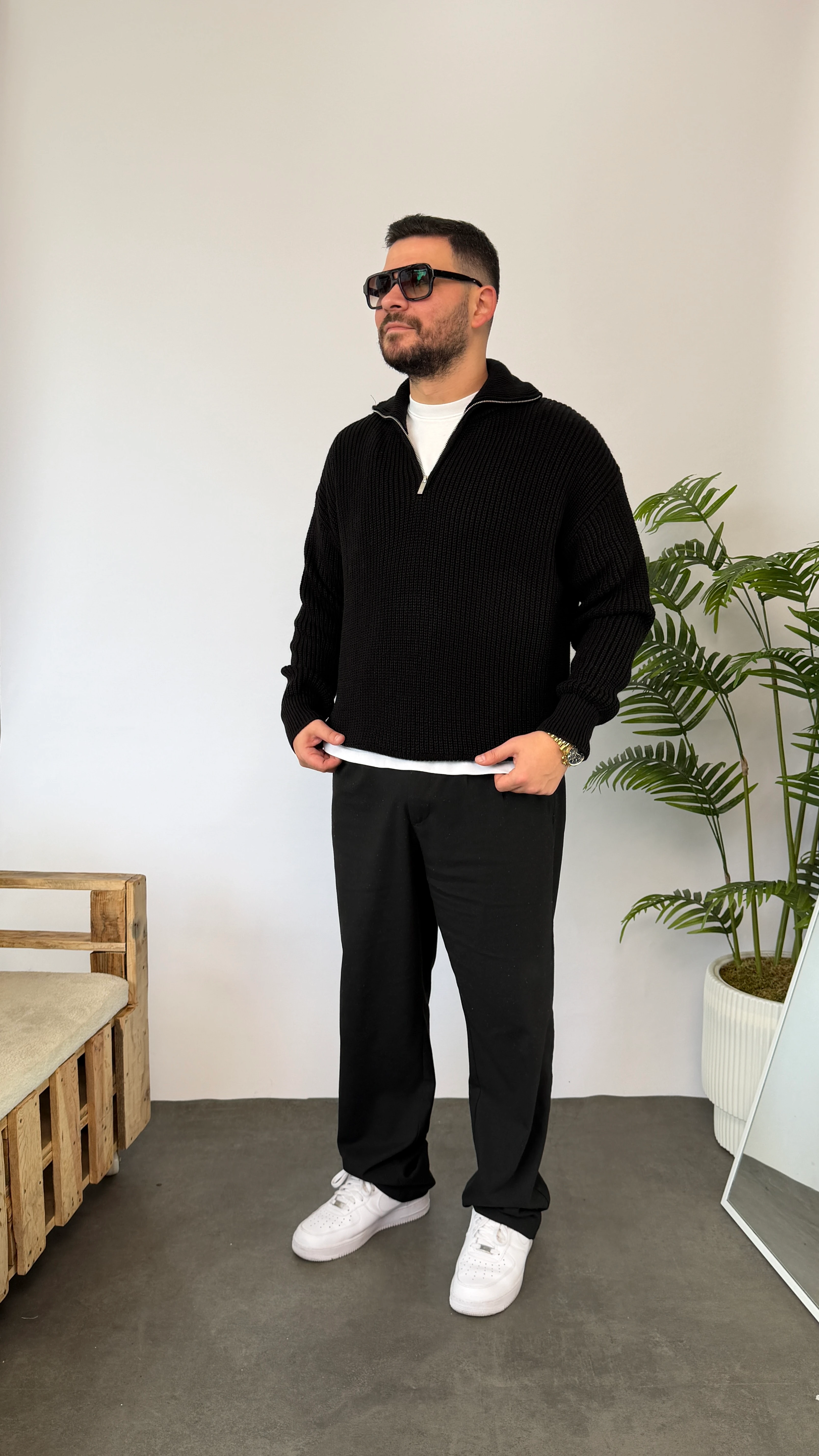 Siyah Yarım Fermuarlı Oversize Triko Kazak