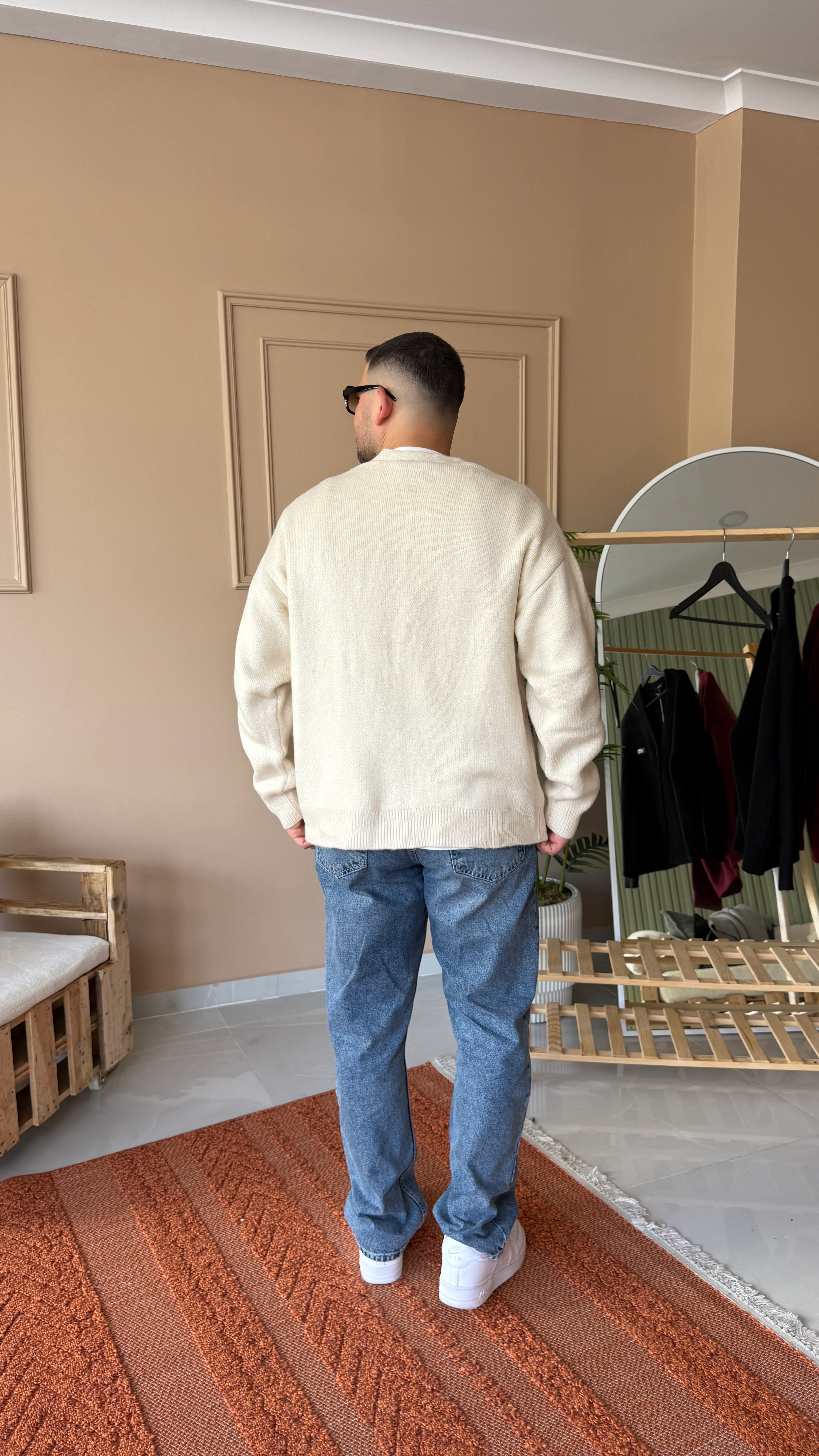 Krem Oversize Pamuklu Düğmeli Hırka