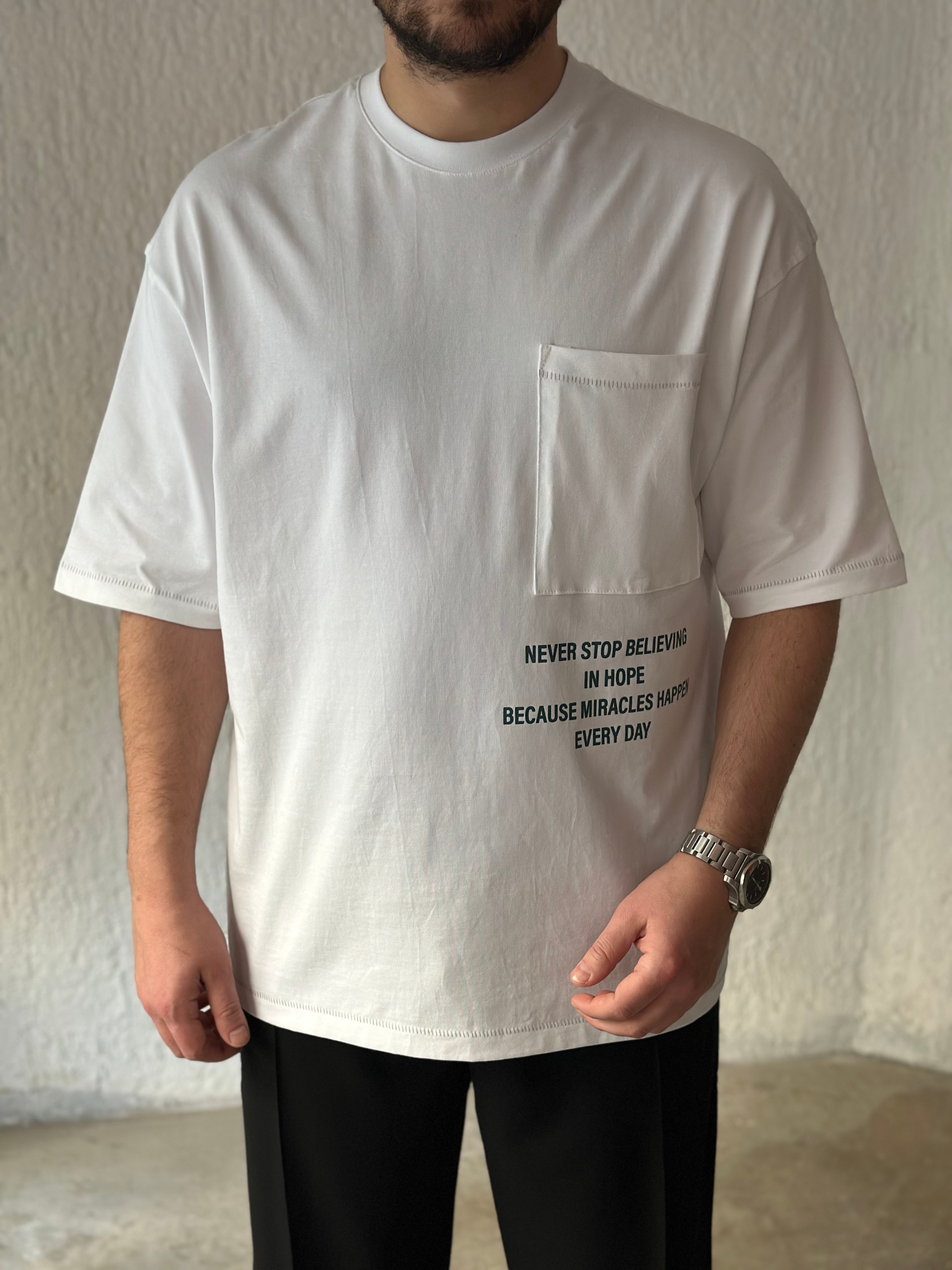 Şerit Desenli Beyaz Oversize T-Shirt
