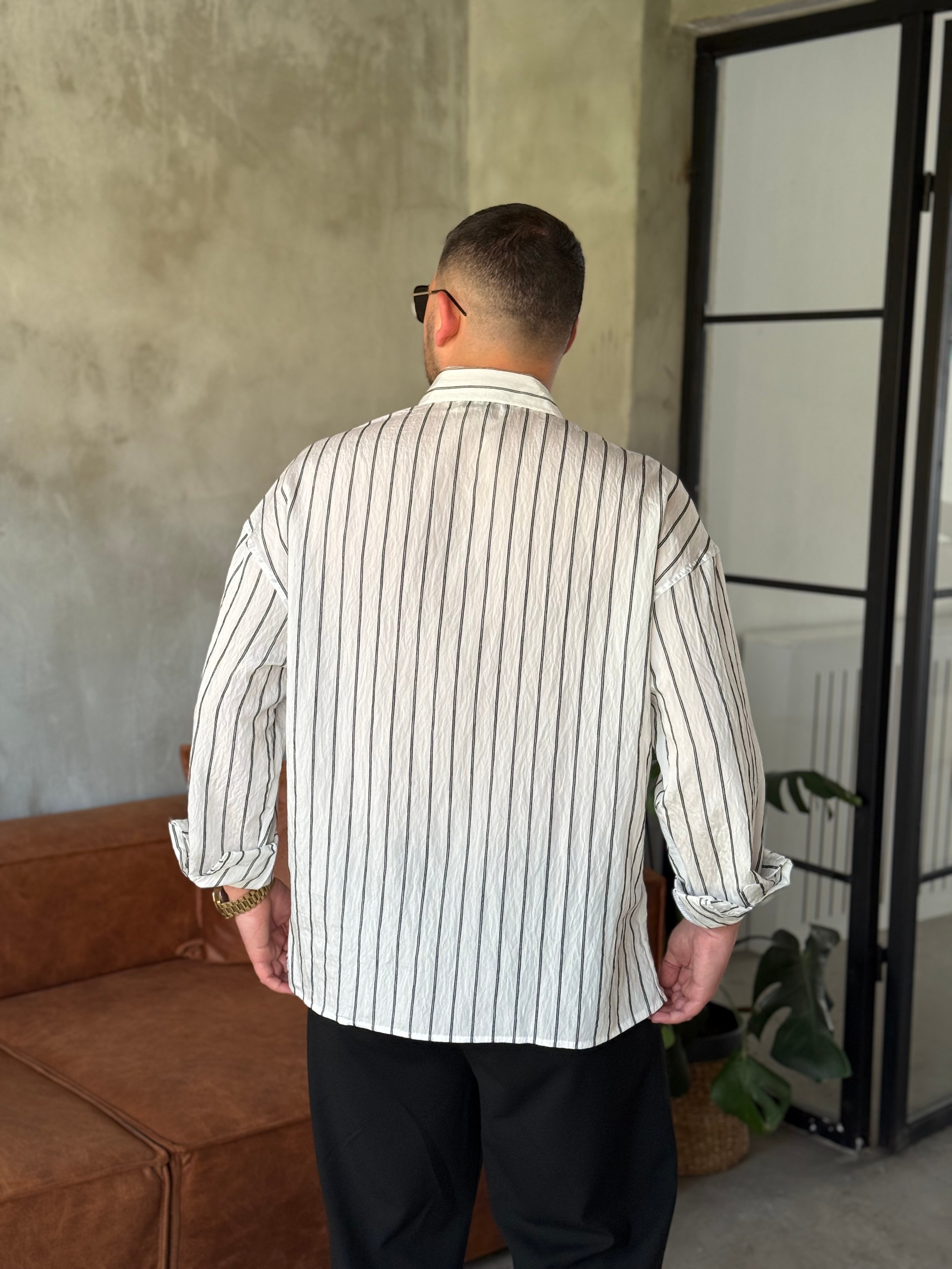 Beyaz Çizgili Oversize Gömlek