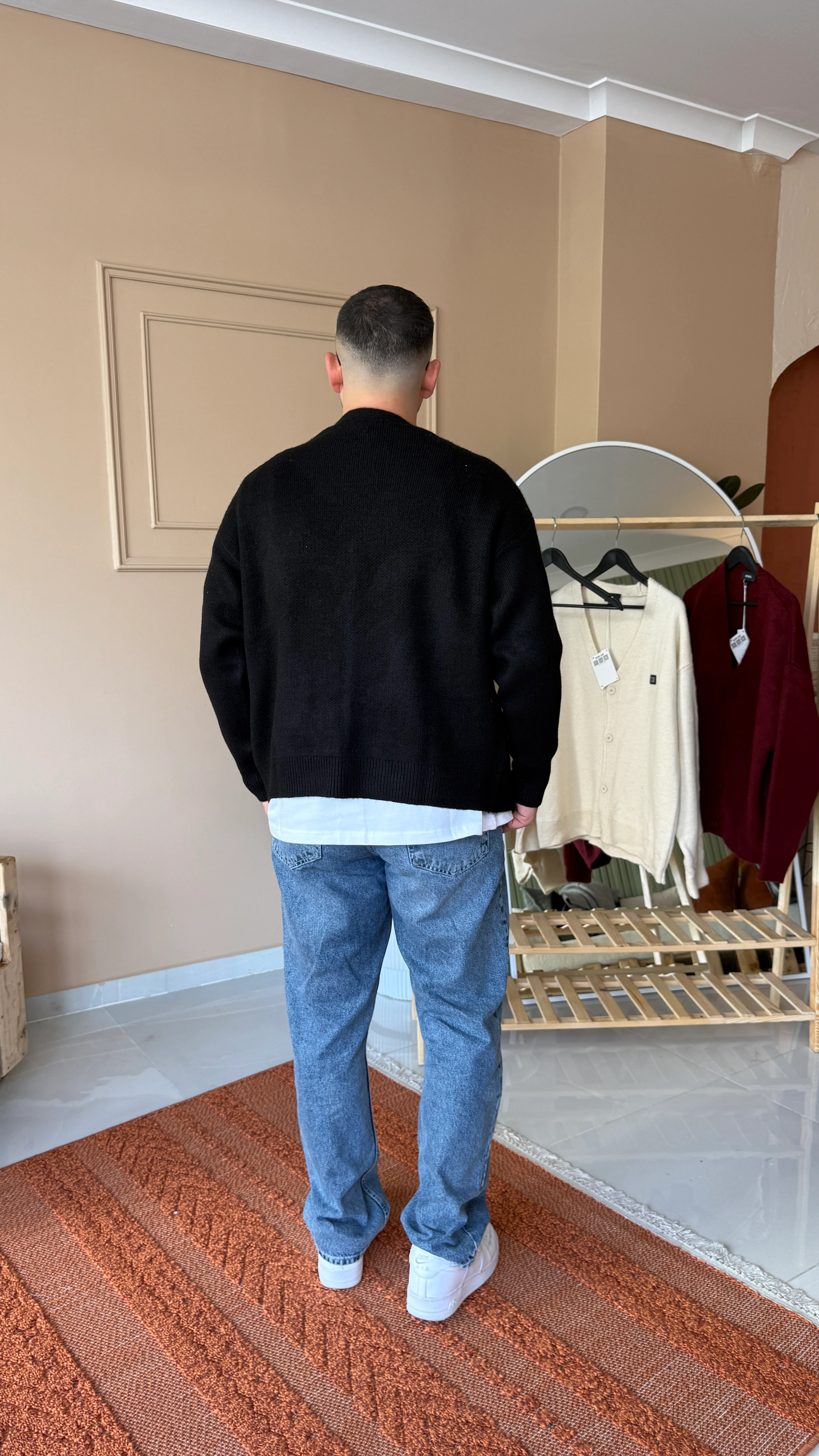 Siyah Oversize Pamuklu Düğmeli Hırka