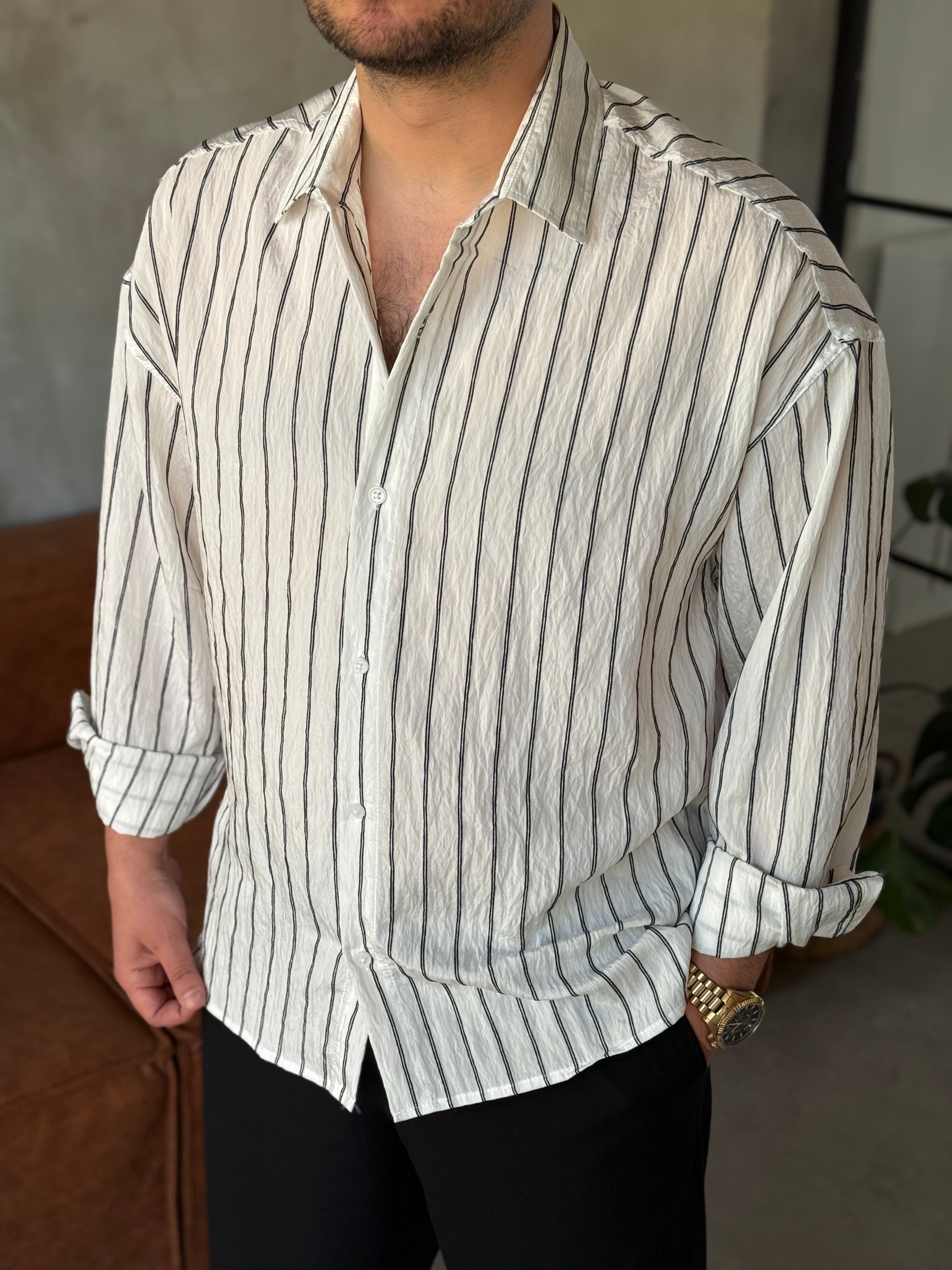 Beyaz Çizgili Oversize Gömlek