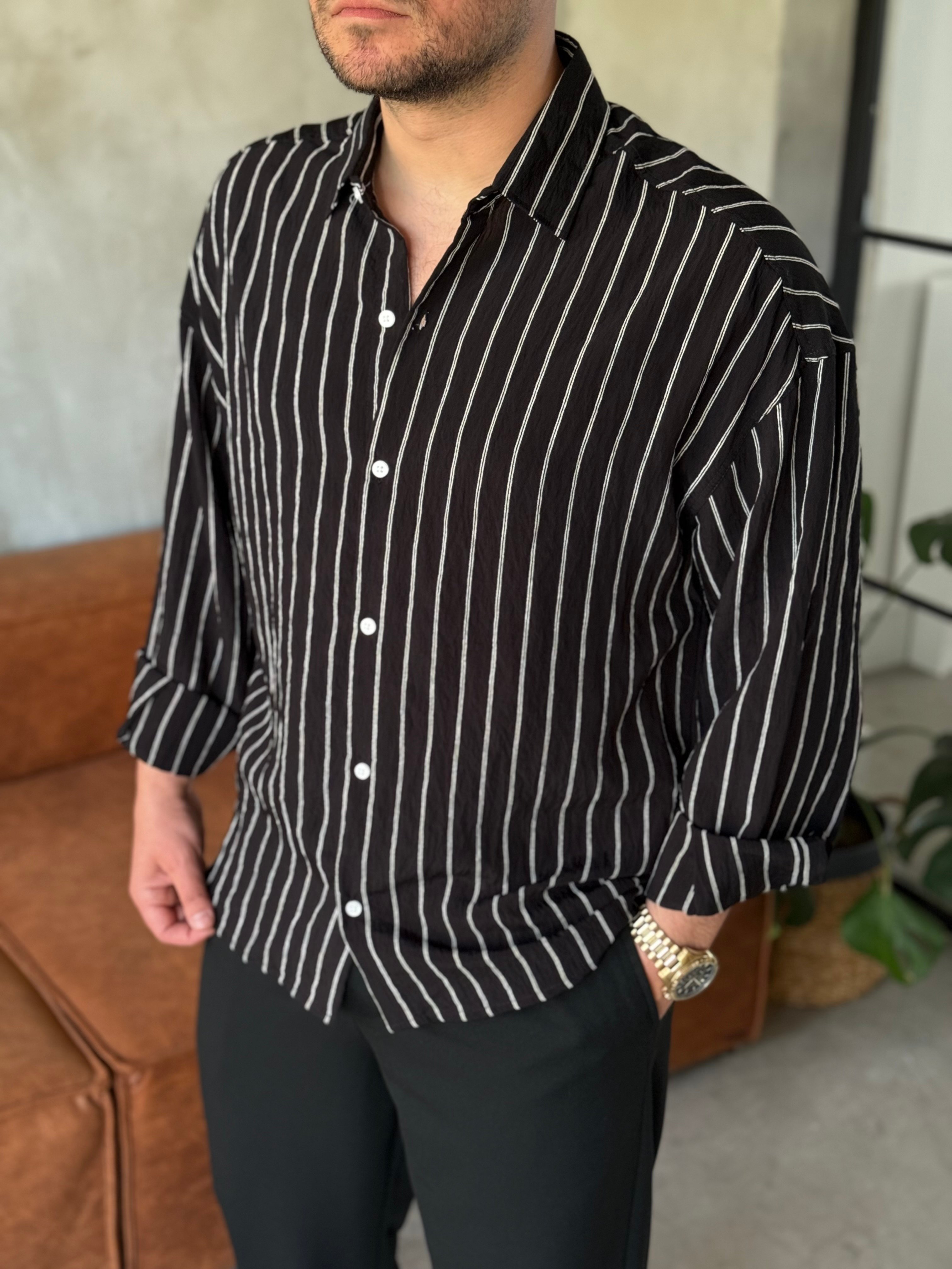 Siyah Çizgili Oversize Gömlek 