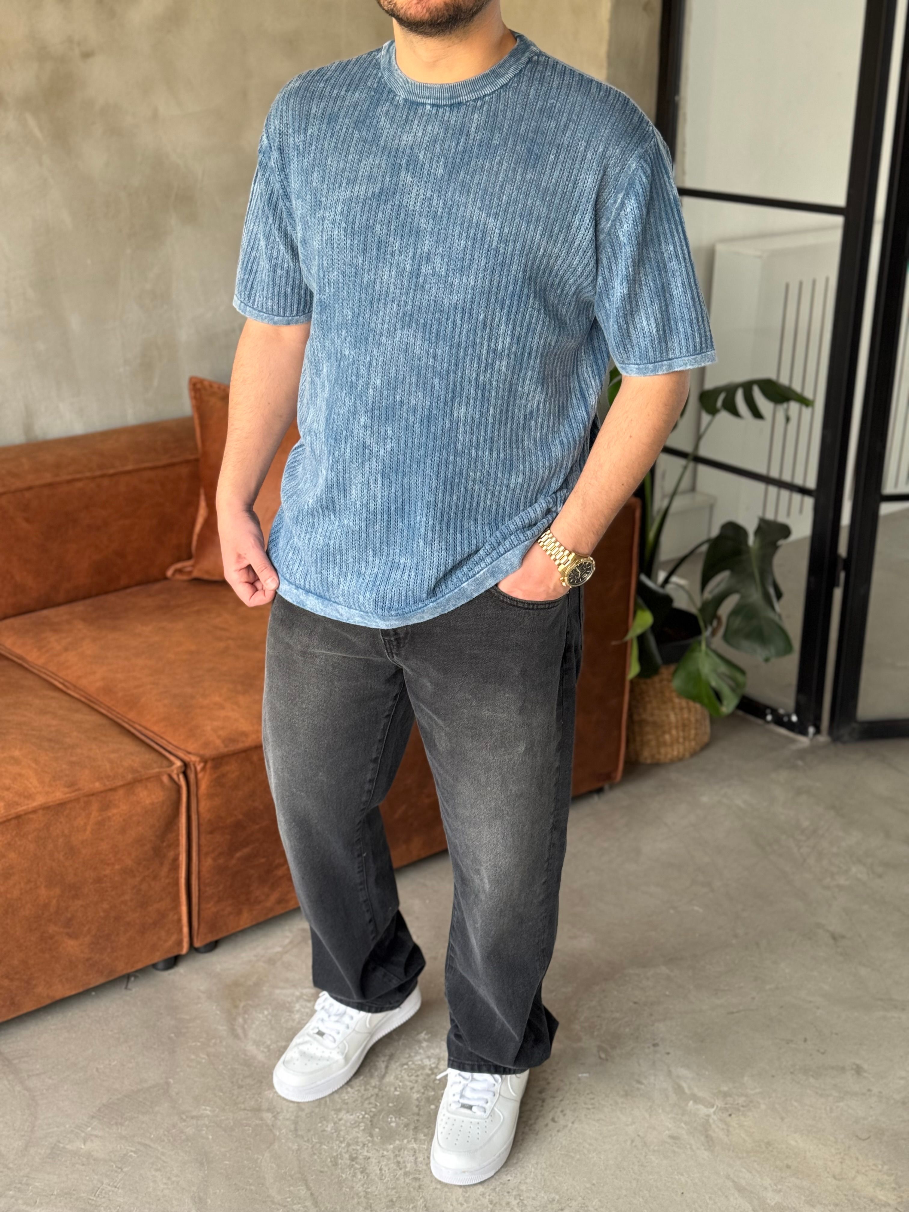 Mavi Yıkamalı Regular Kalıp Triko