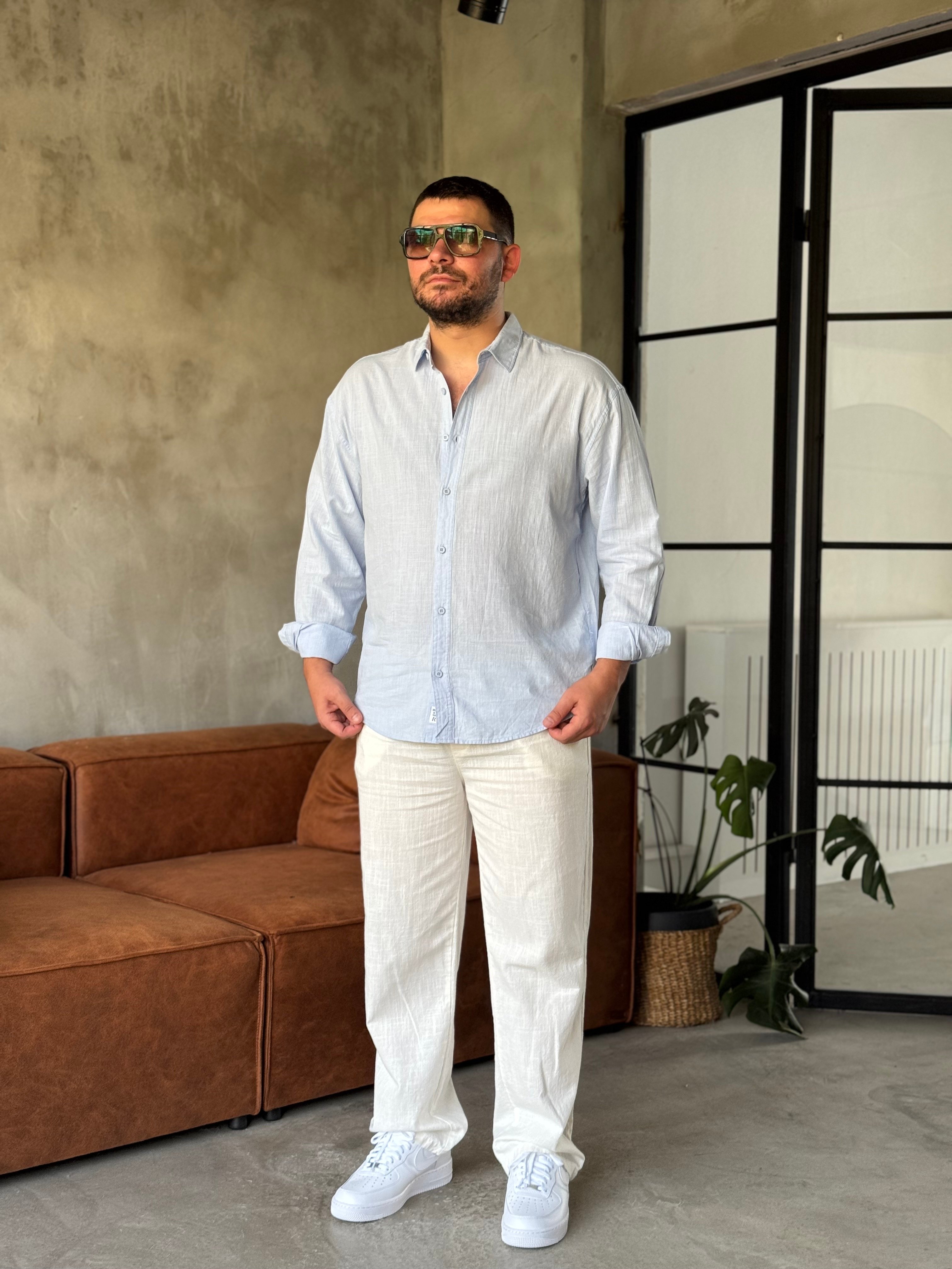Beyaz Keten Pantolon Bebe Mavisi Gömlek