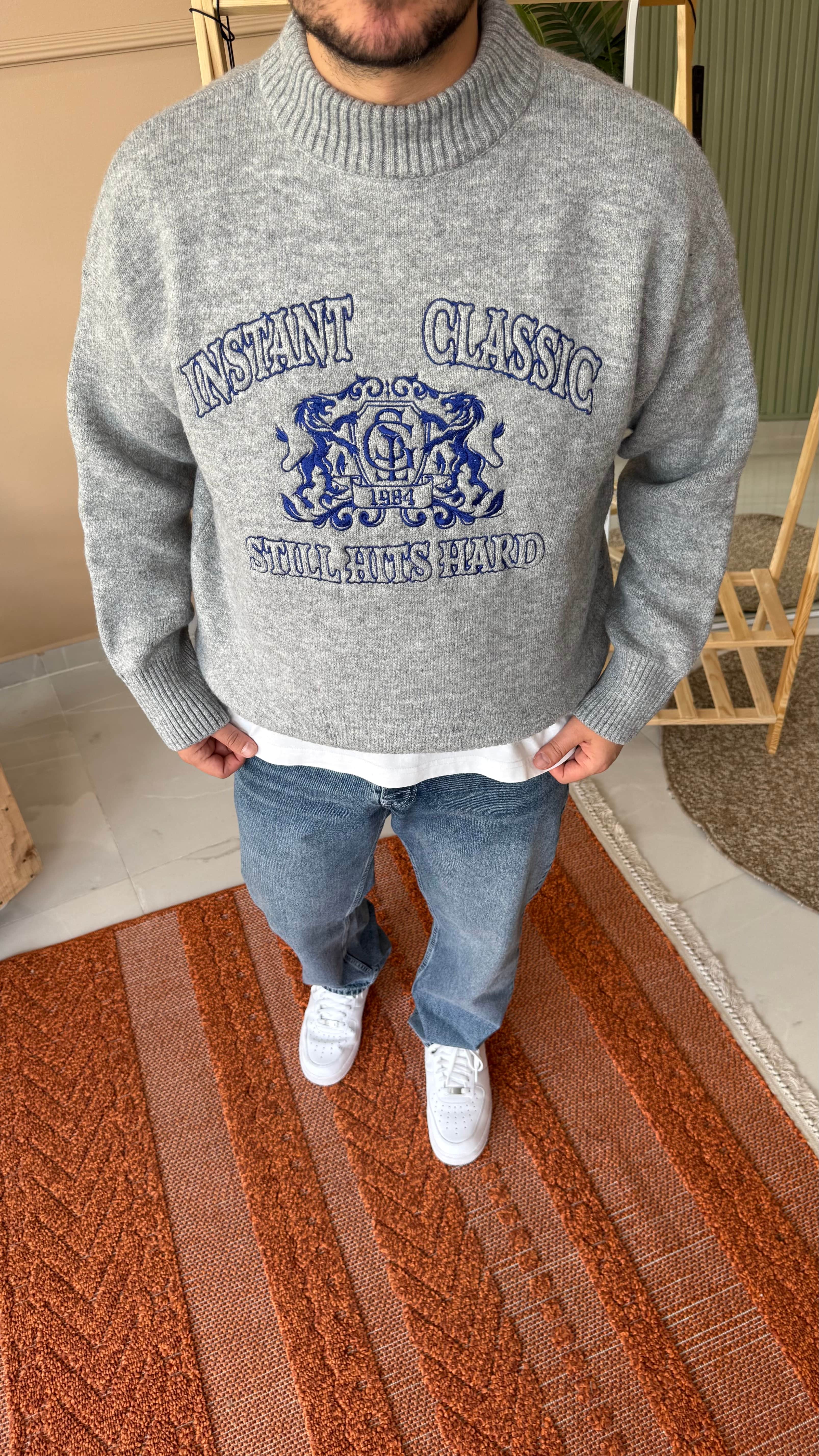 Yüksek Kalite Oversize Nakışlı Kazak