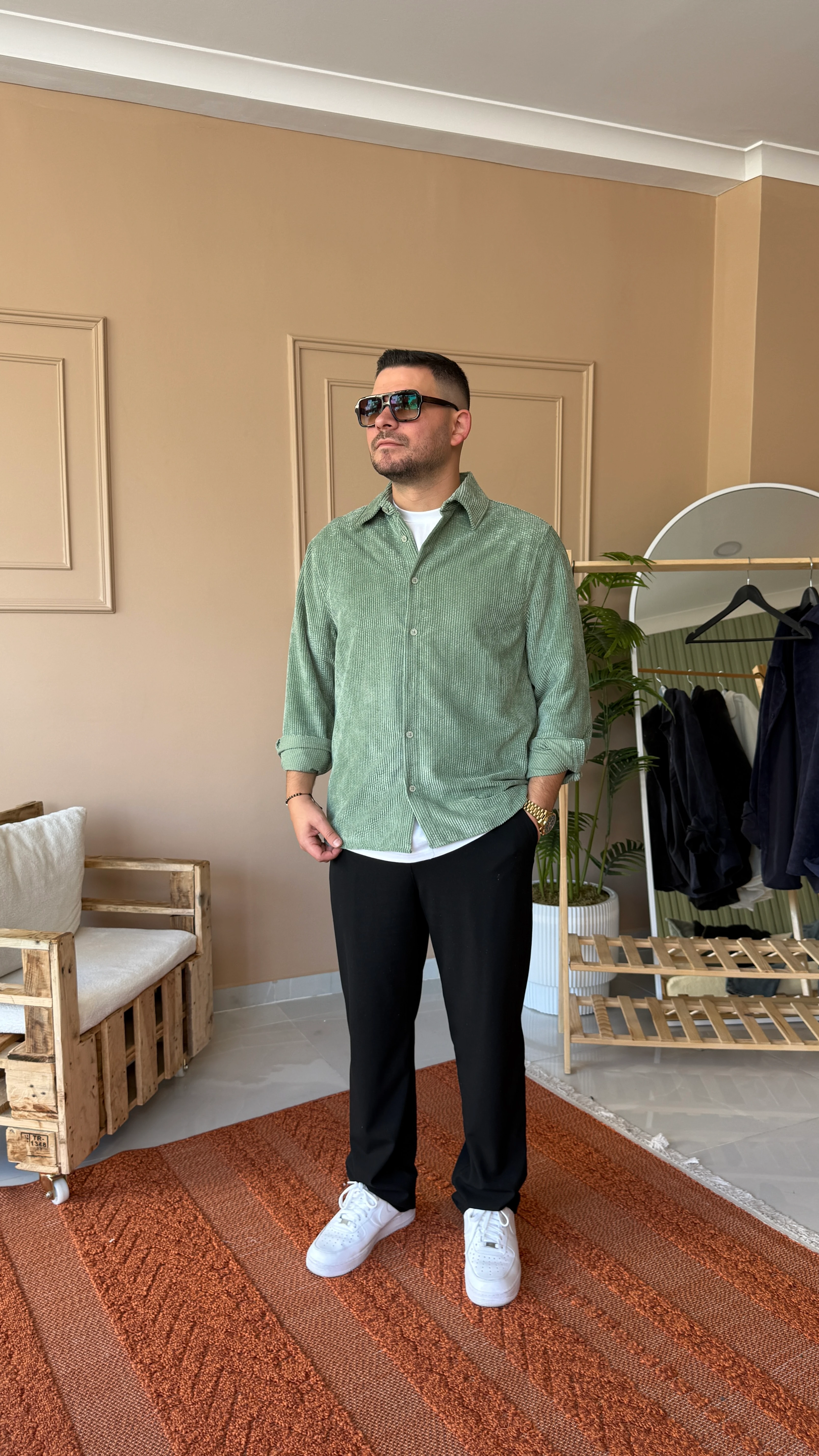 Yeşil Oversize Kadife Gömlek