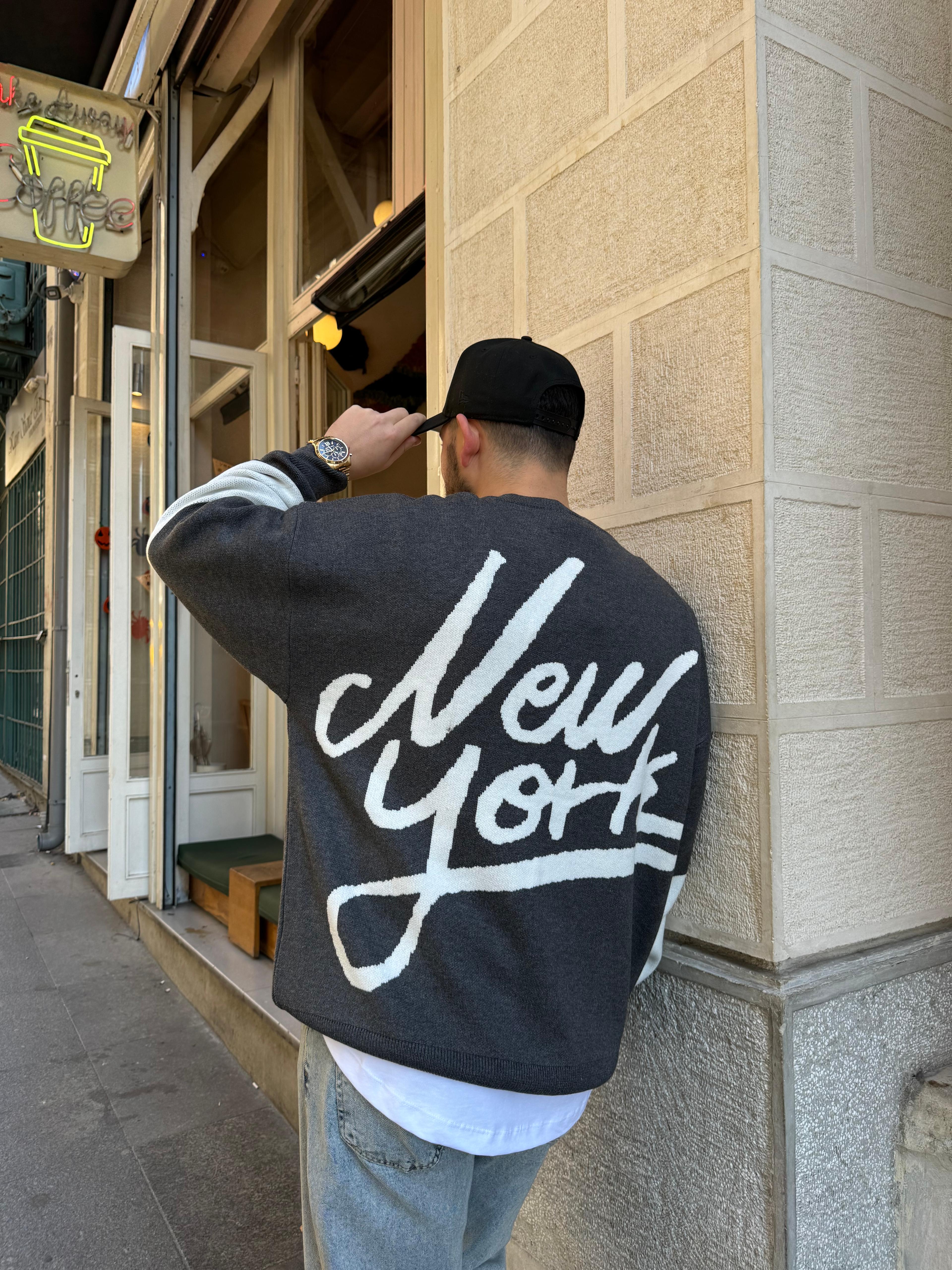 Gri New York İşlemeli Oversize Örme Triko Sweatshirt