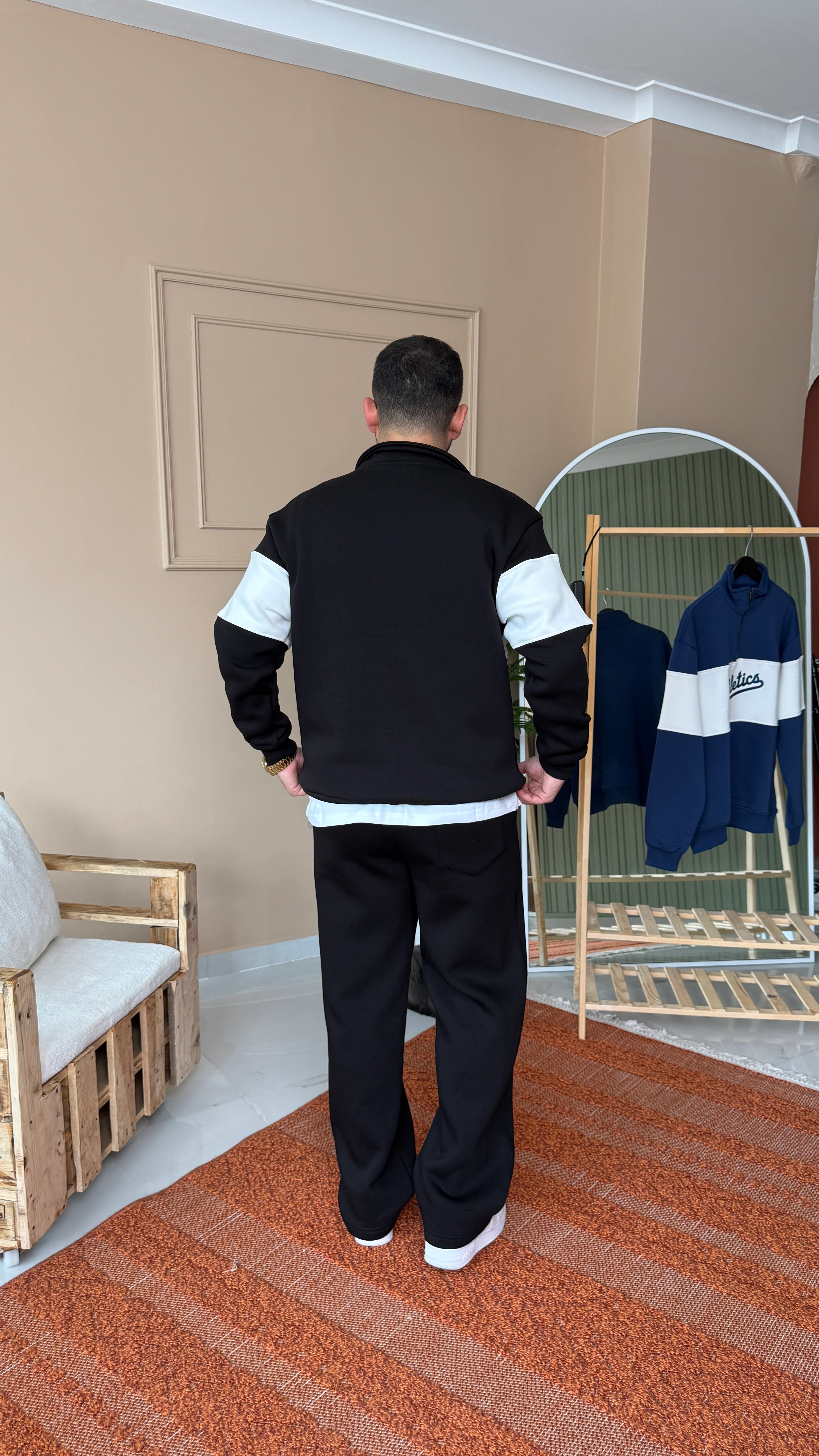 Siyah Atletics Nakışlı Oversize Sweatshirt