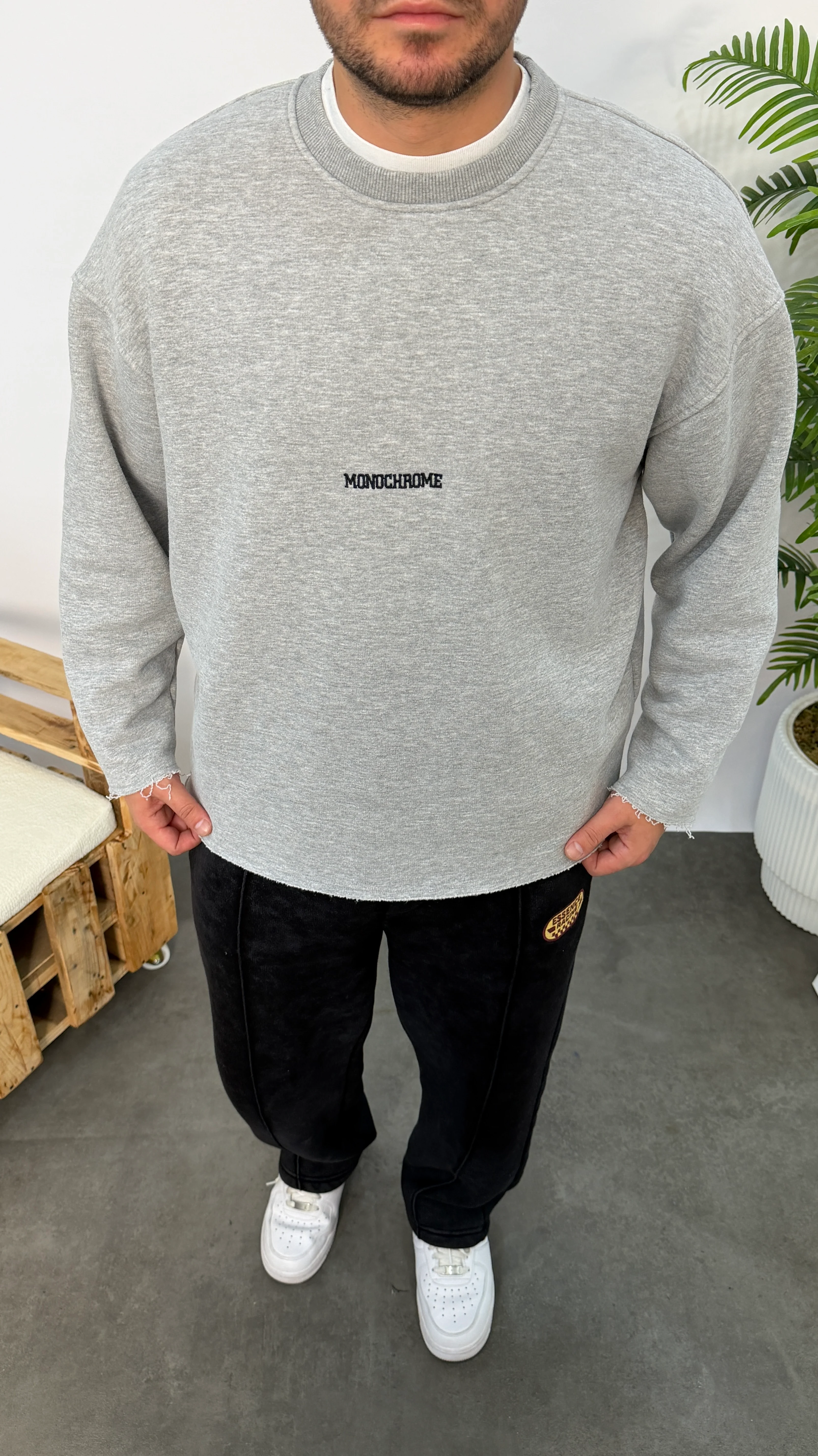 Gri MONOCHROME Nakışlı Oversize Sweatshirt