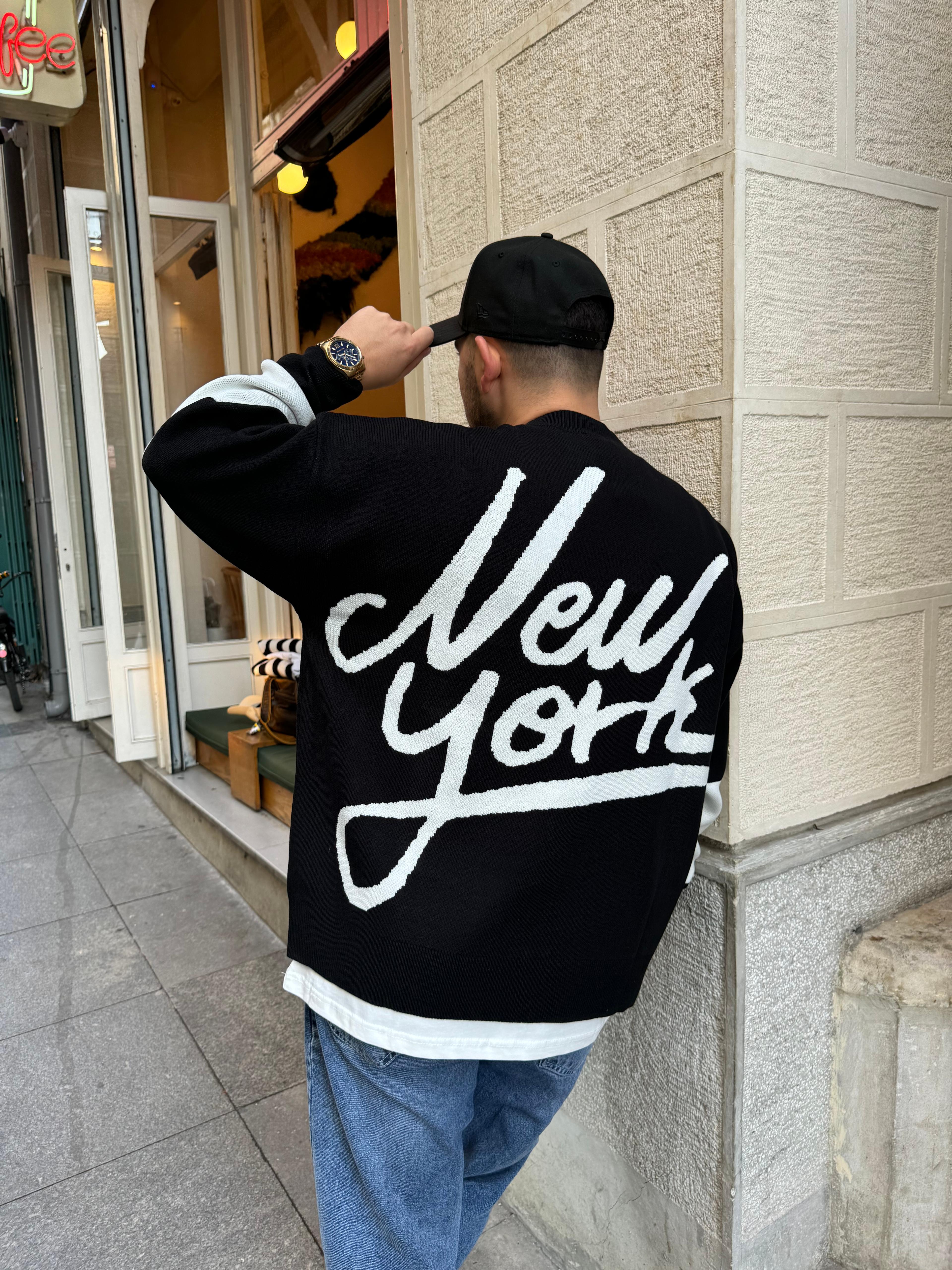 Siyah New York İşlemeli Oversize Örme Triko Sweatshirt