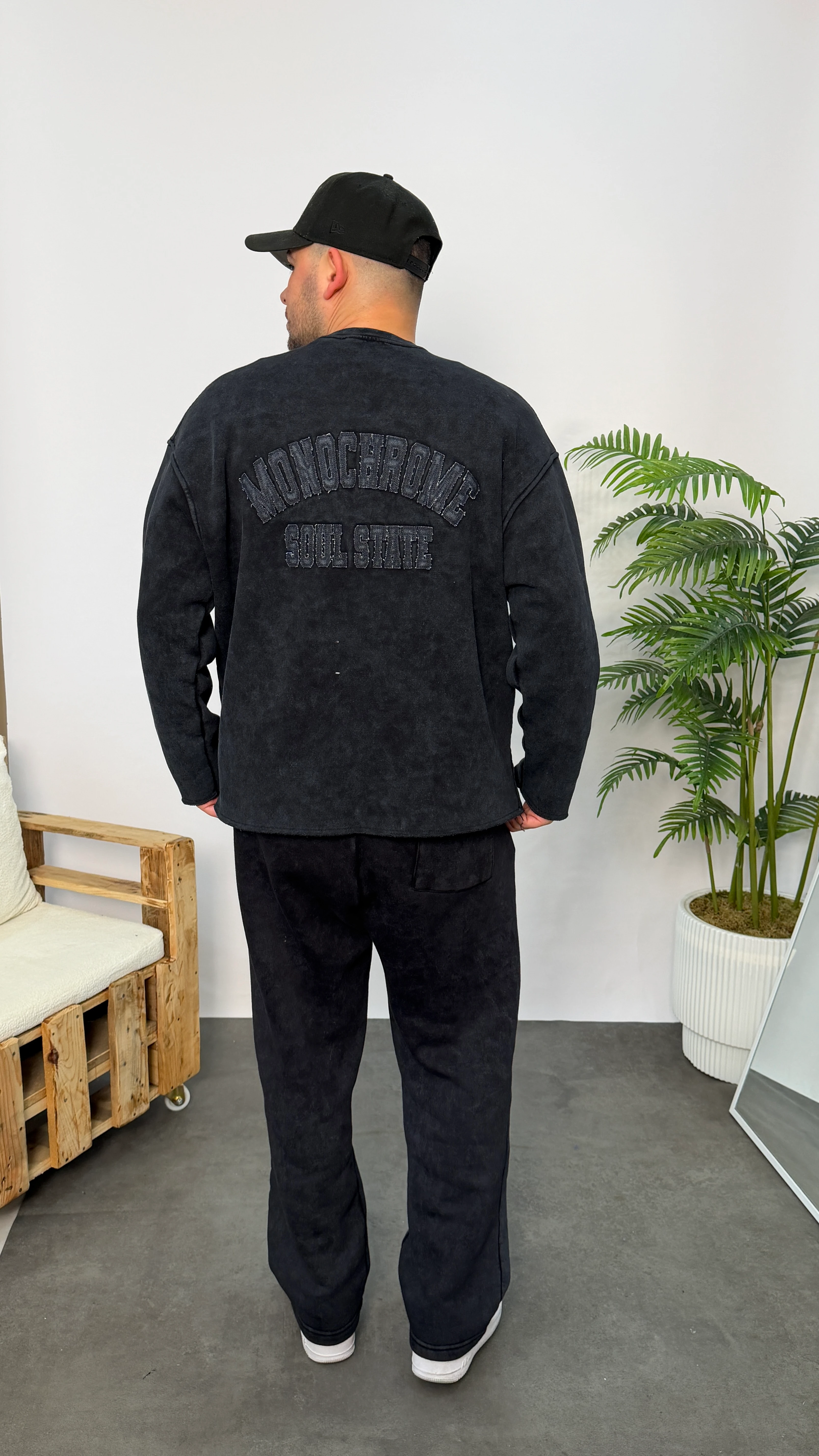 Siyah MONOCHROME Nakışlı Oversize Sweatshirt