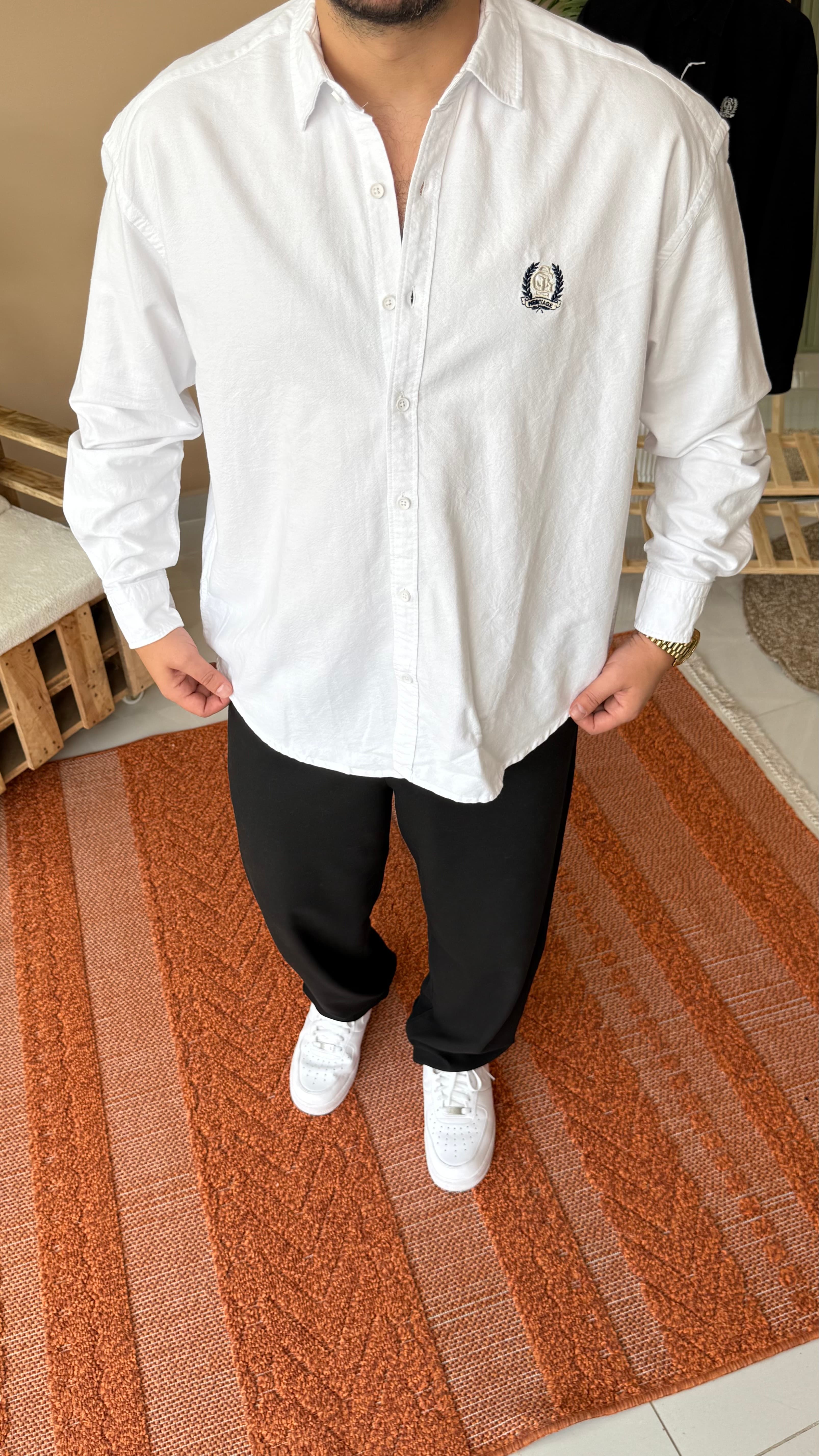 Beyaz Nakışlı Oversize Gömlek