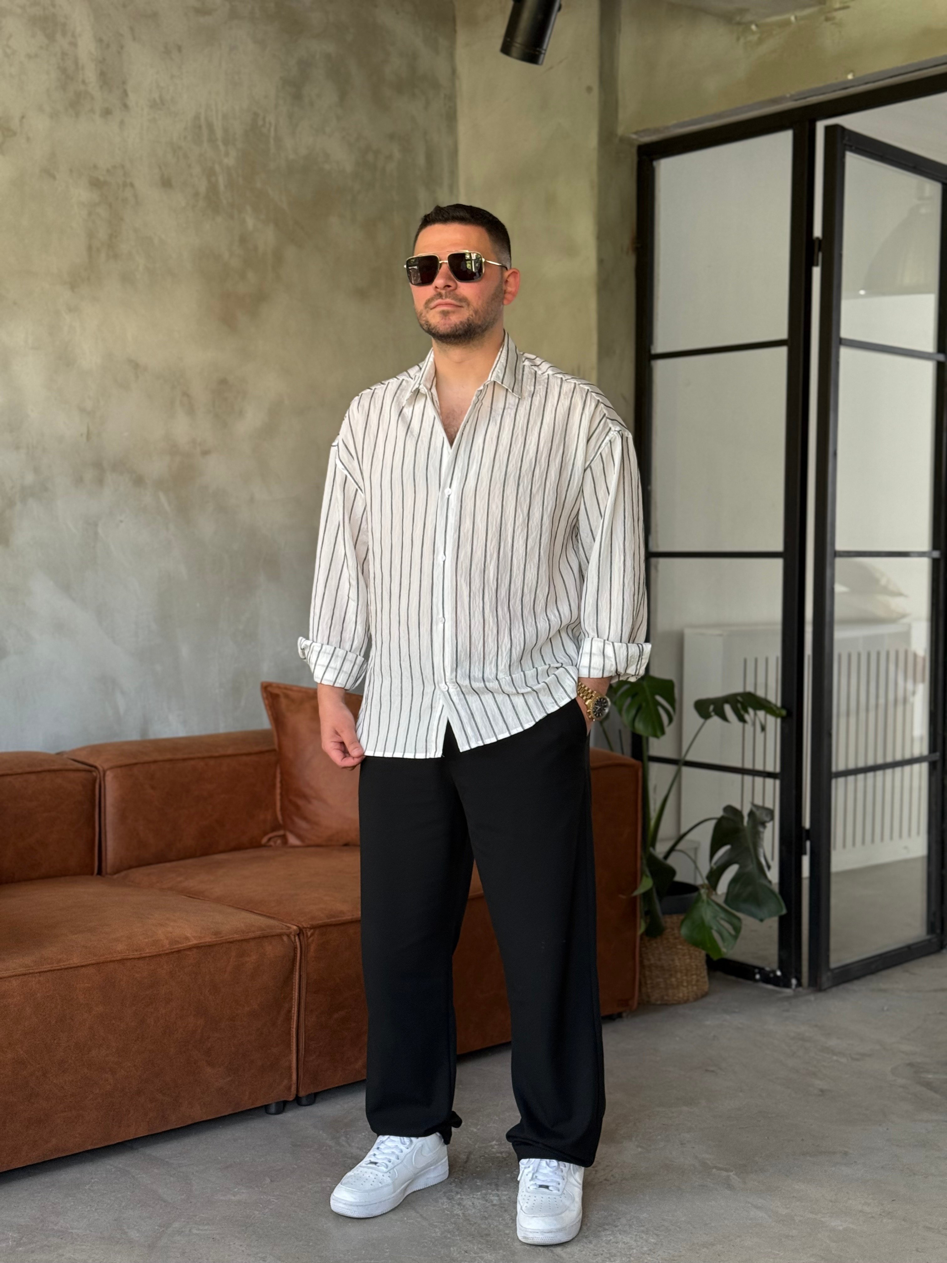 Beyaz Çizgili Oversize Gömlek