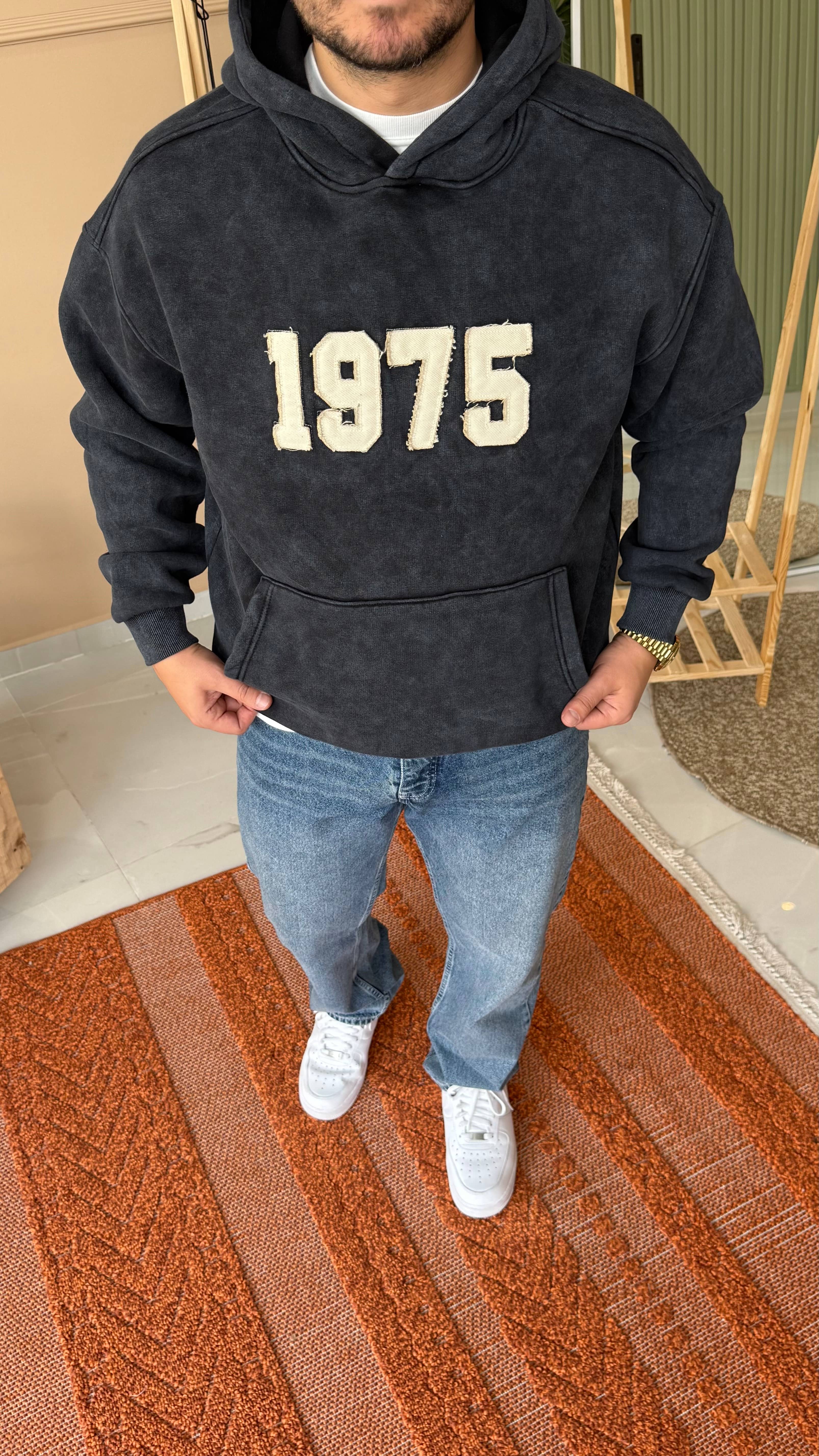 Siyah 1975 Patchli Yıkamalı Oversize Sweatshirt