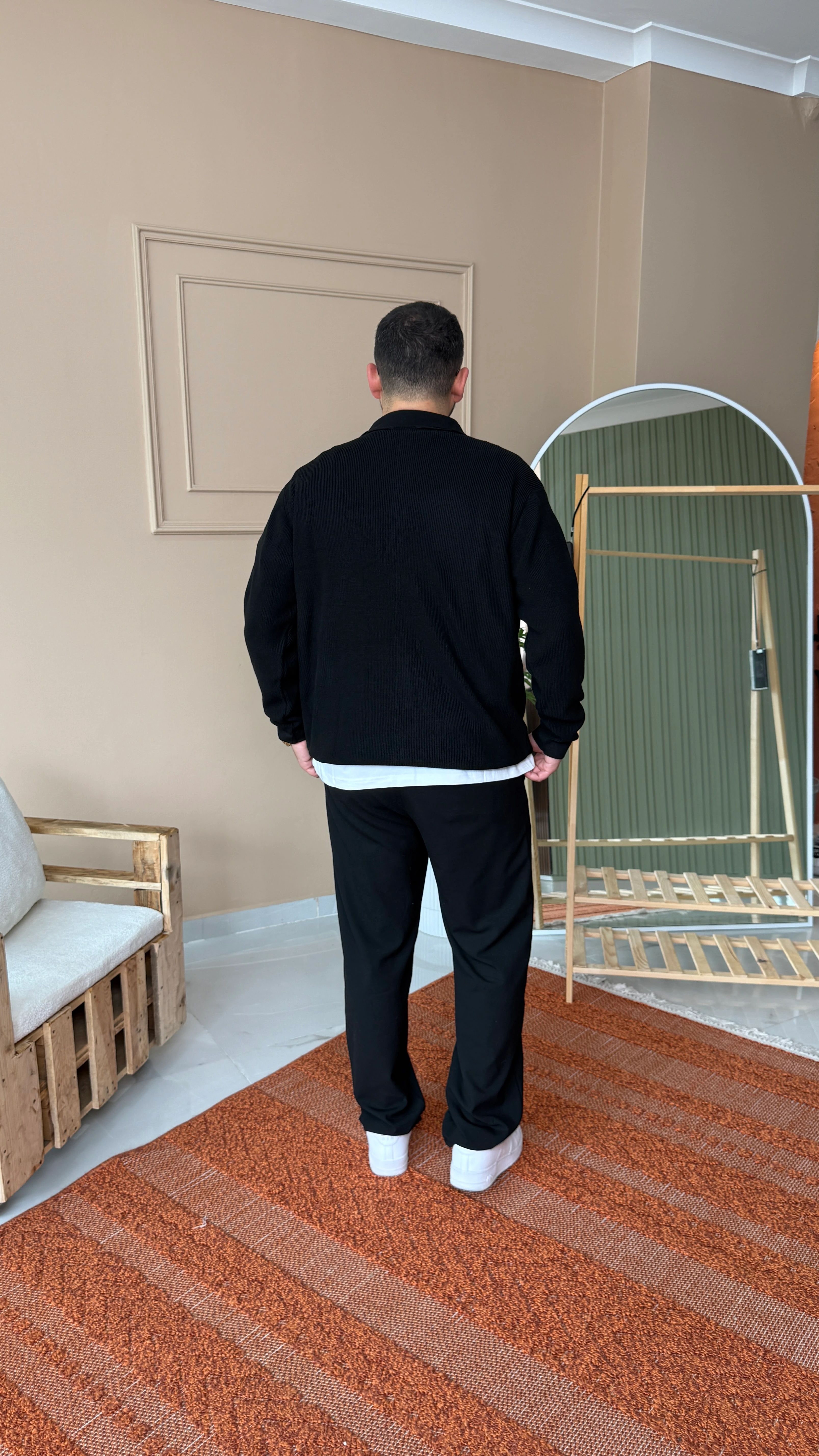 Siyah Regular Kalıp Düğmeli Triko Hırka