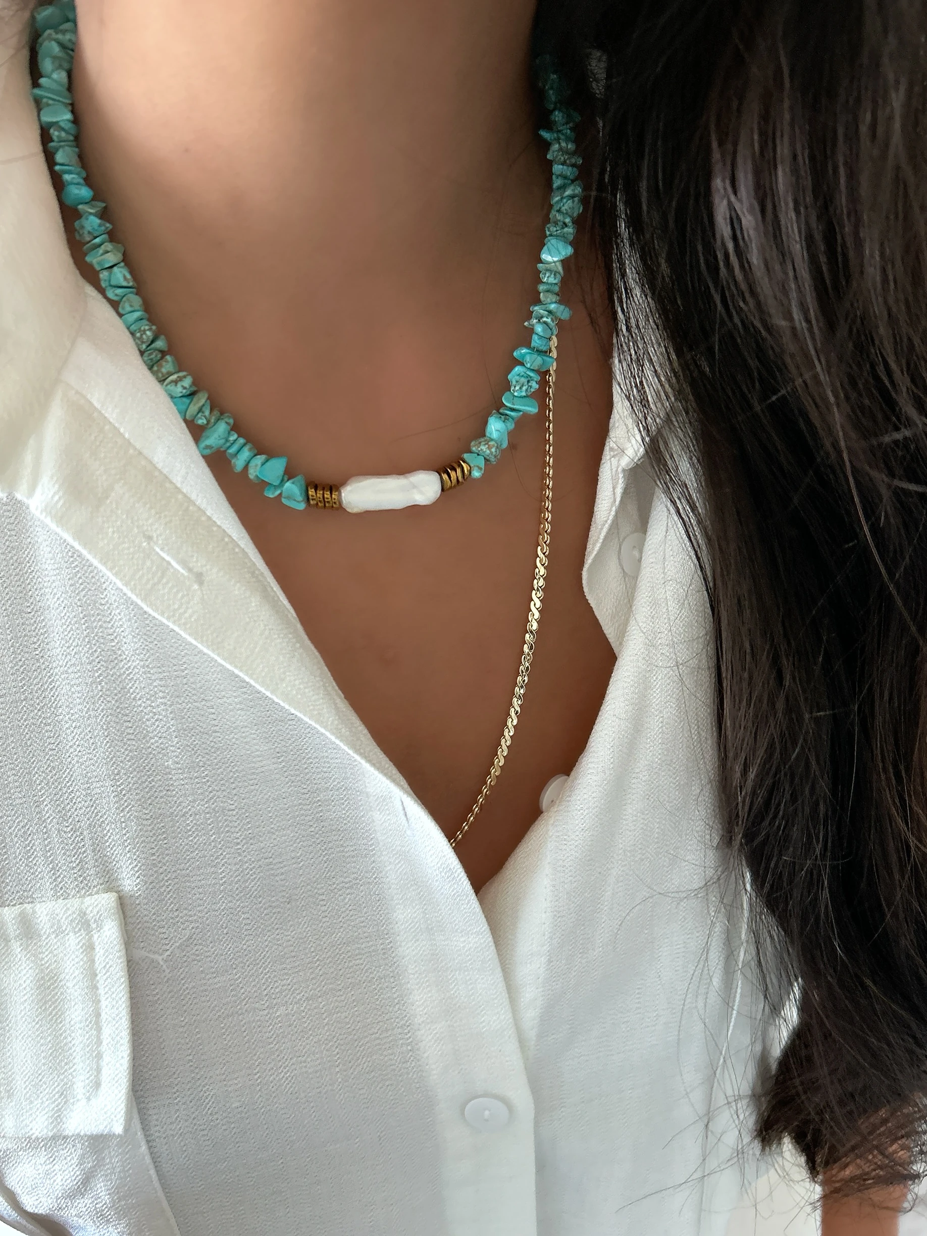 Doğanın Büyüsü: Turkuaz Taşı ve İncili El Yapımı Kolye