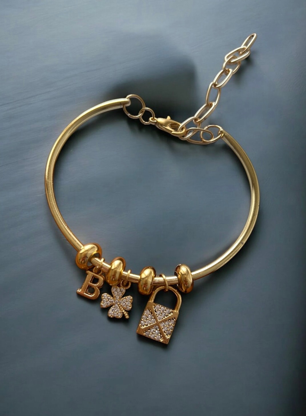 Zirkon Charm Detay Kelepçe Model Tasarım Bileklik