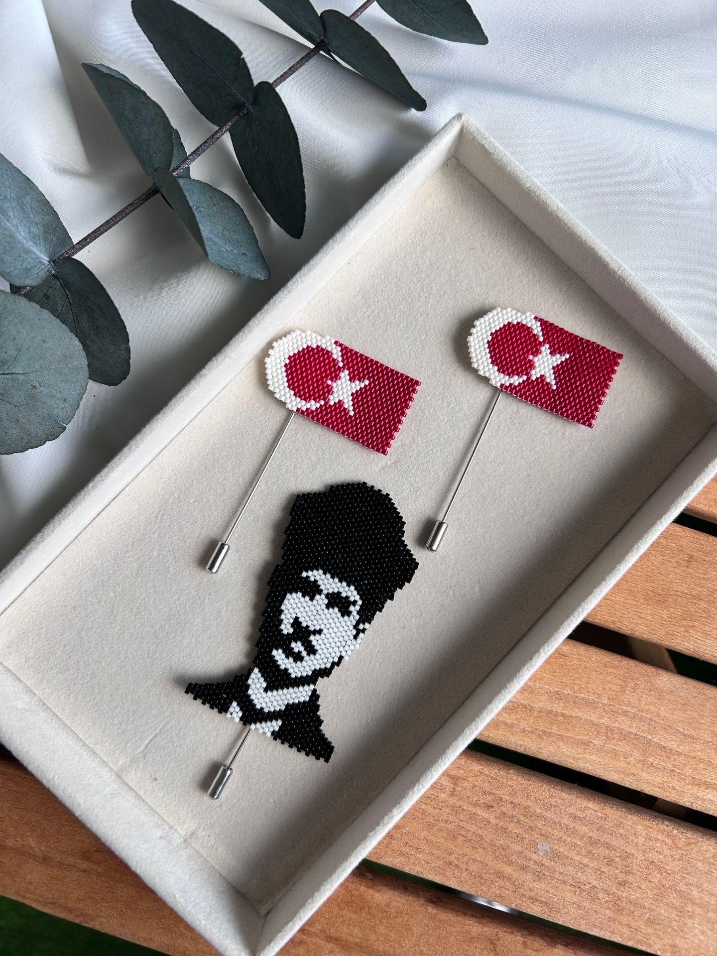 Atatürk Portresi Miyuki Broş