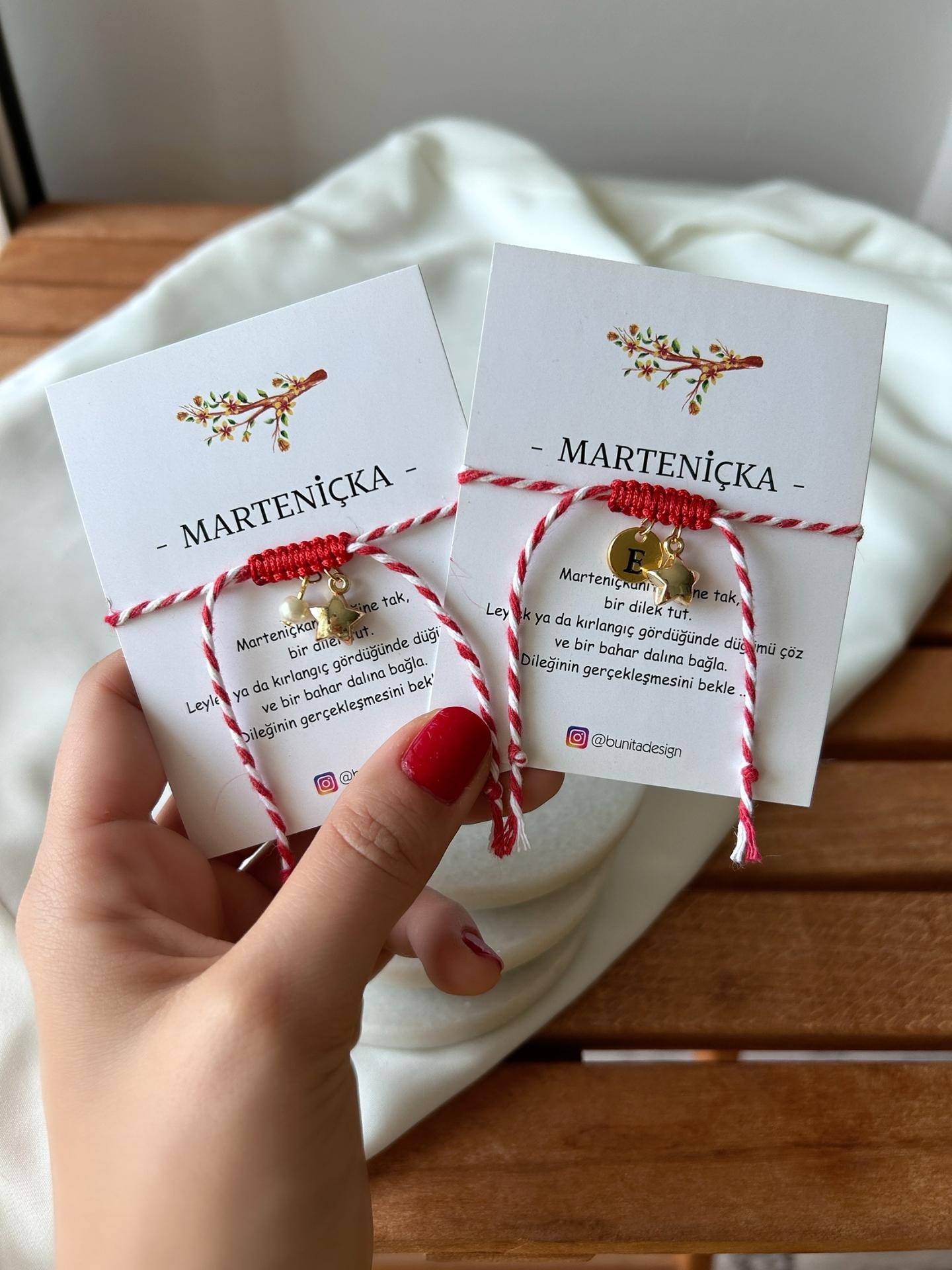 Bombe Yıldız ve İnci Charm Marteniçka Dilek Bilekliği
