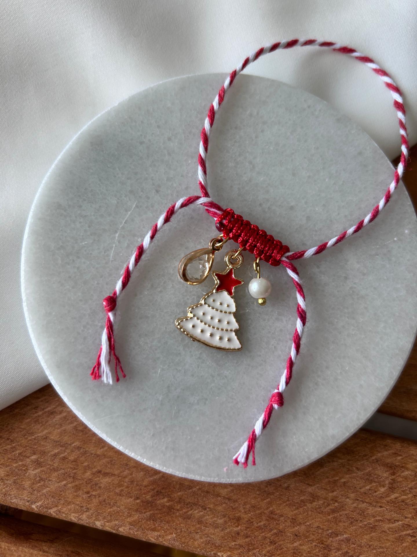 Beyaz Yılbaşı Ağacı Figürlü Charm Detay Yeni Yıl Konsept Bileklik