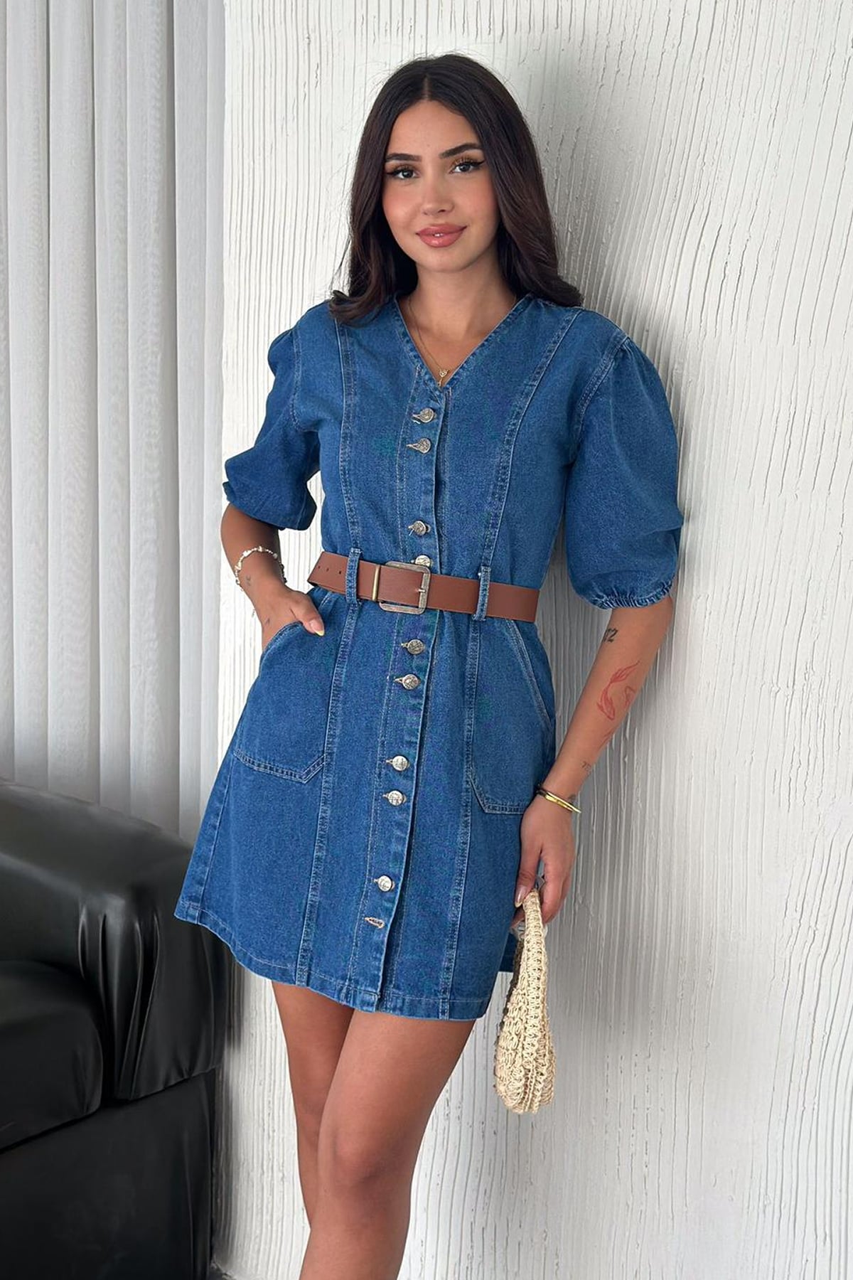 Kadın Düğmeli Denim Elbise – Deri Kemerli & Modern Kesim